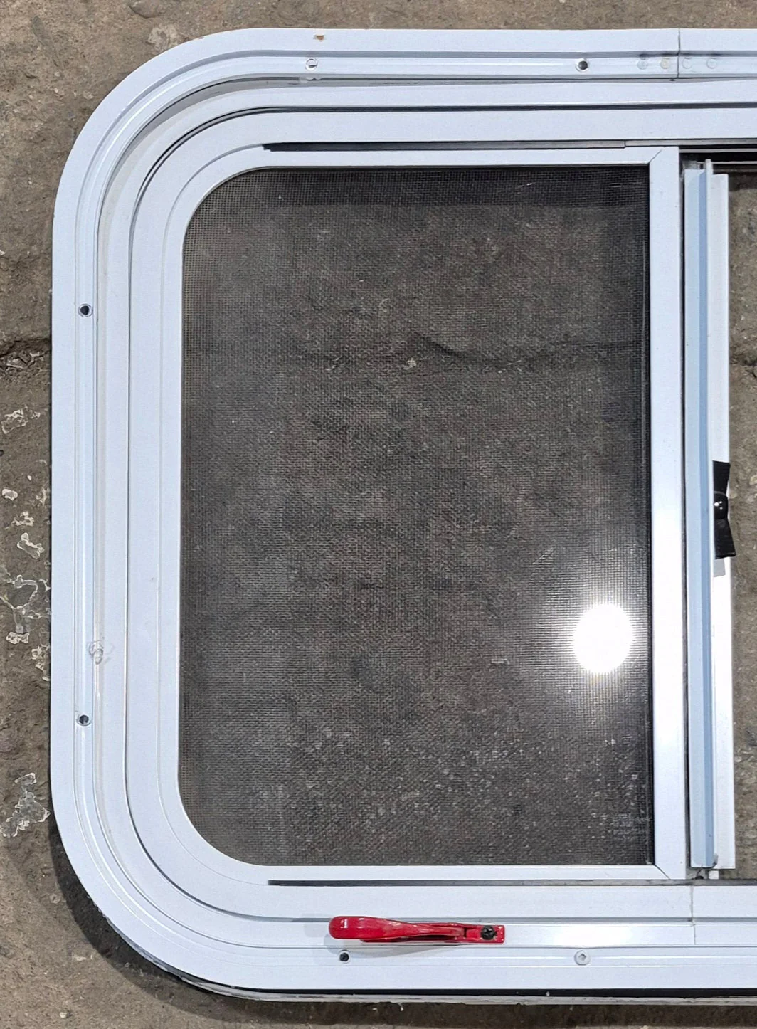 Used White Radius Emergency Opening Window : 25 1/2" W x 19 1/2" H x 1 1/4" D - Image 6