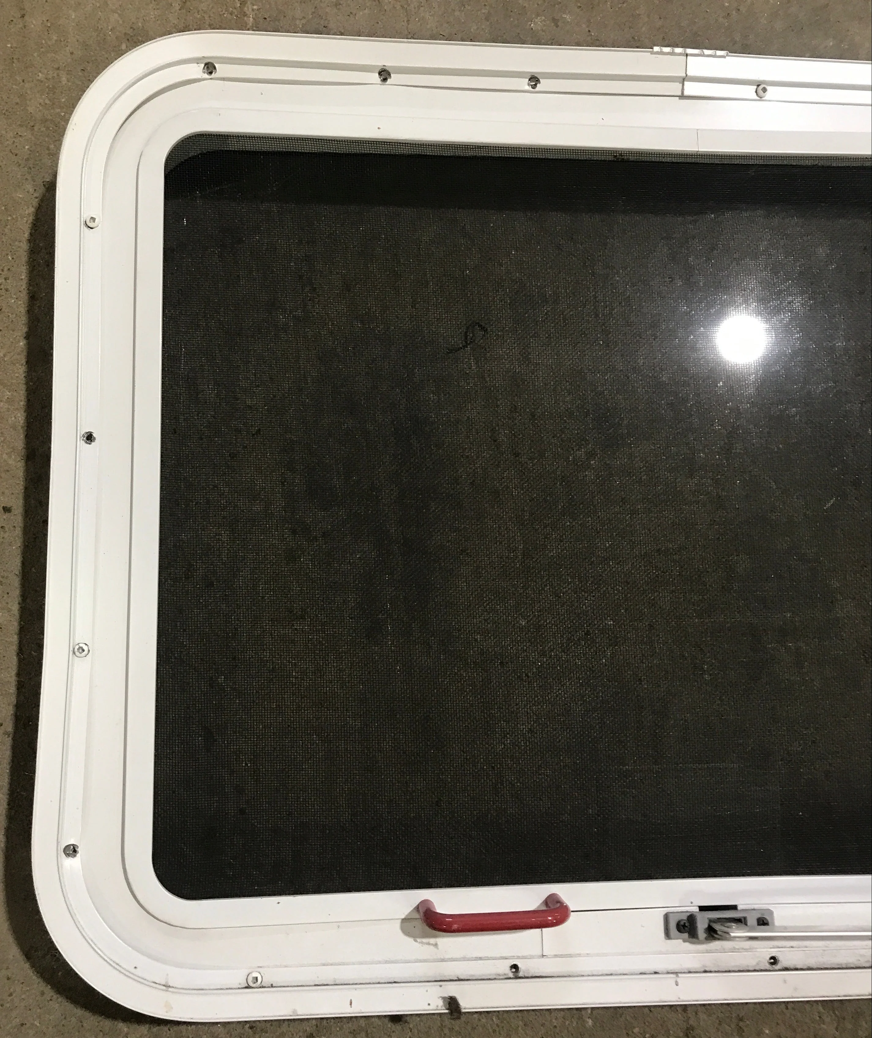 Used White Radius Emergency Opening Window : 29 1/2" W x 21 1/2" H x 1 7/8" D - Image 5