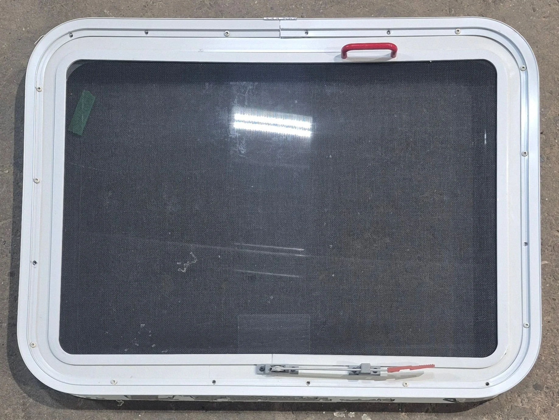 Used White Radius Emergency Opening Window : 29 1/4" W x 21 1/4" H x 1 7/8" D - Image 5