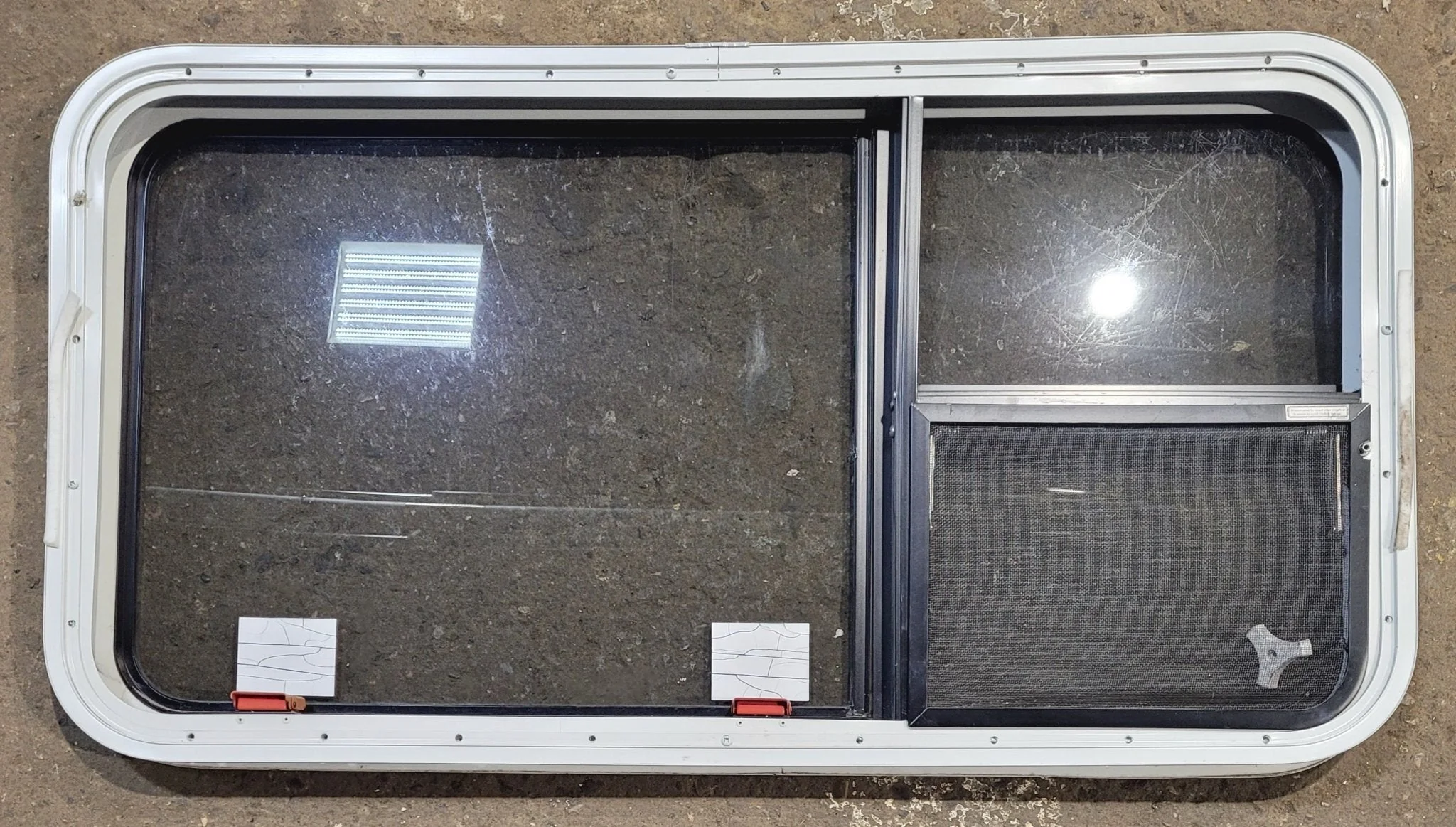 Used White Radius Emergency Opening Window : 41 1/4" W x 21 1/4" H x 1 5/8" D - Image 4
