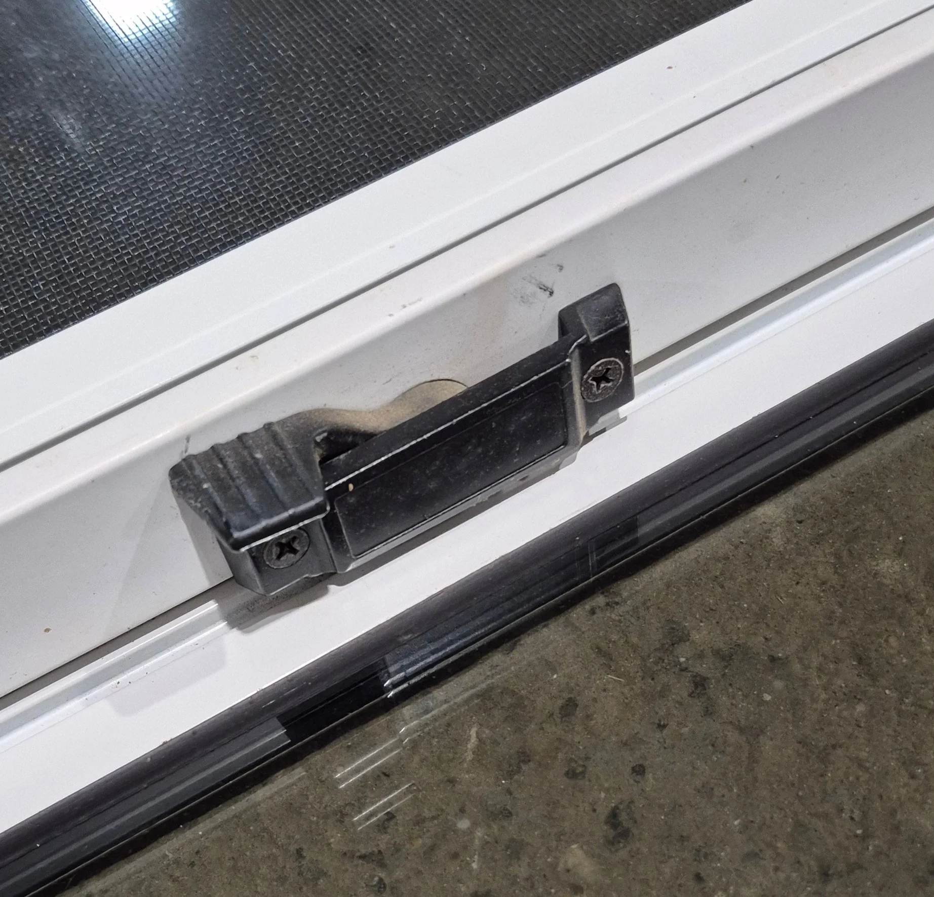 Used White Radius Emergency Opening Window : 41 1/4" W x 28 1/2" H x 2" D - Image 8