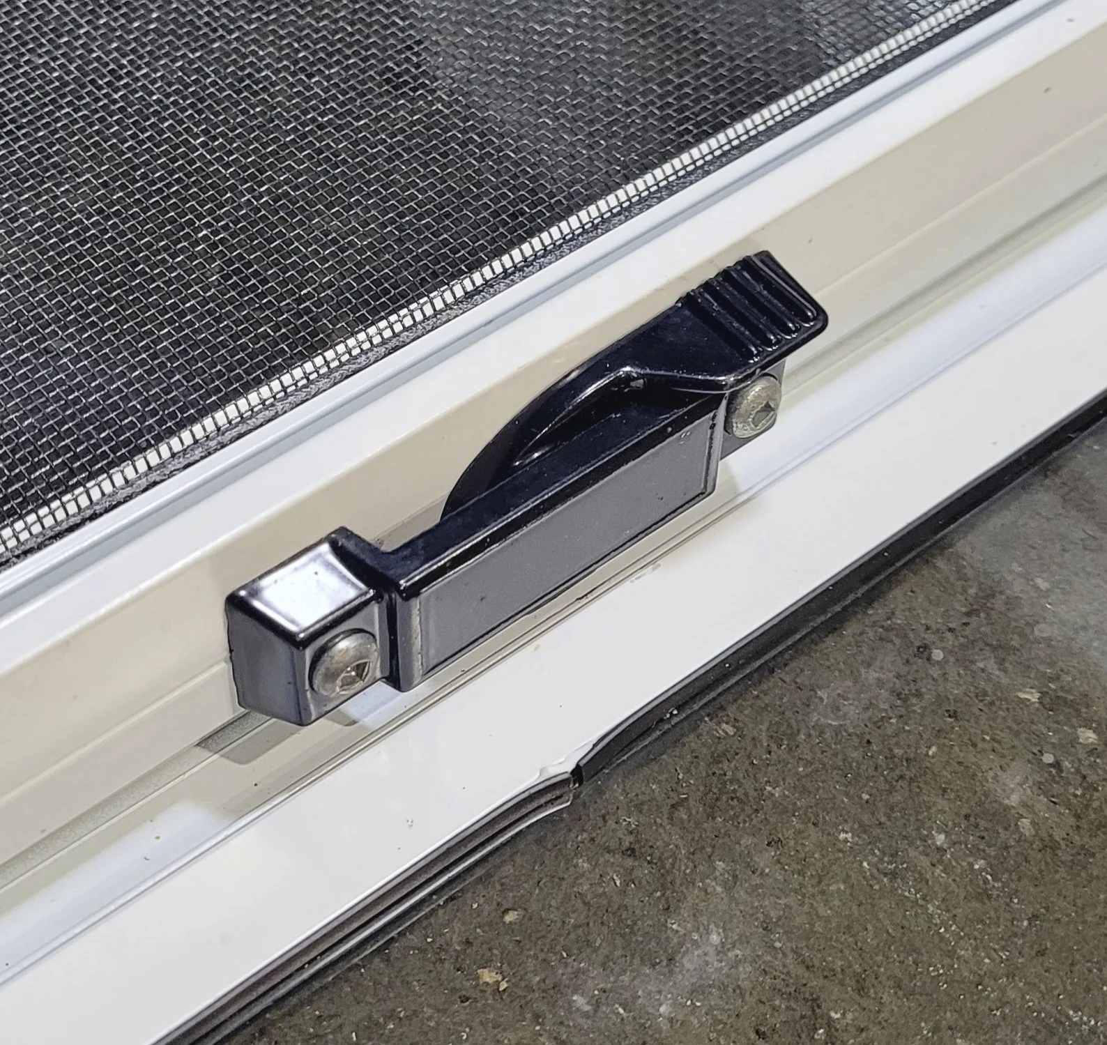 Used White Radius Emergency Opening Window : 60 1/4" W x 21 3/4" H x 1 7/8" D - Image 7