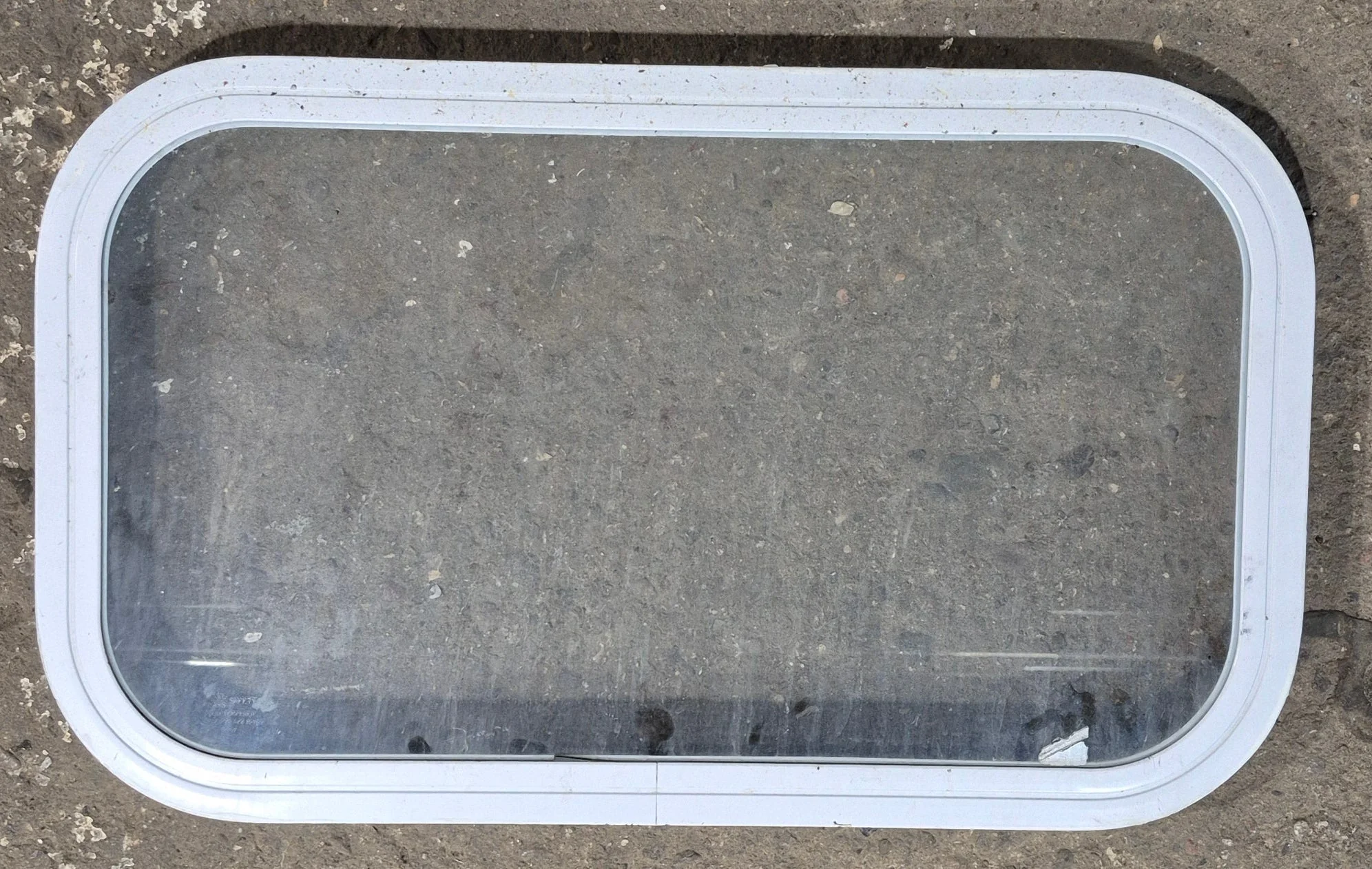 Used White Radius Non Opening Window : 23 3/4" W x 13 3/4" H x 1 7/8" D
