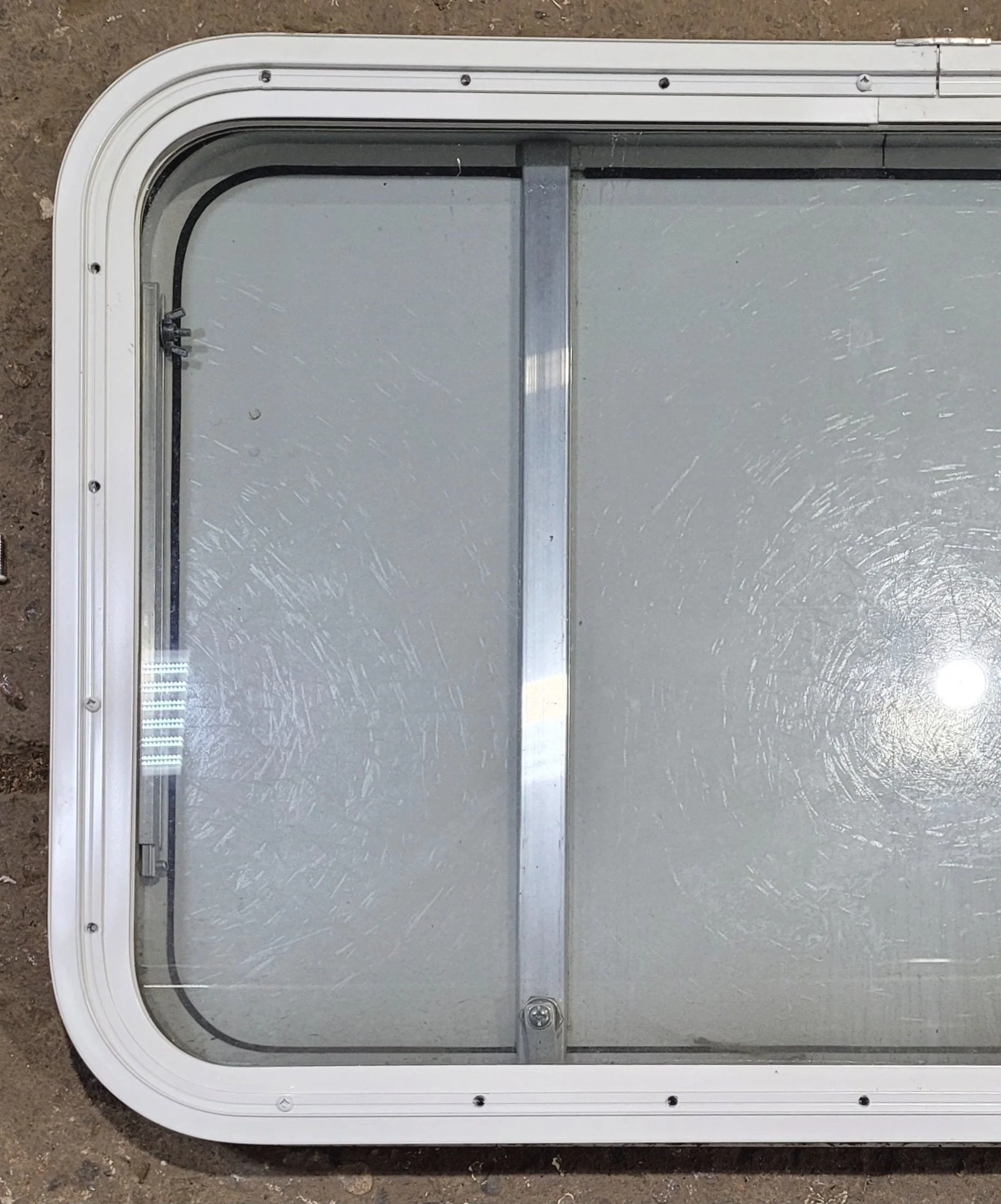 Used White Radius Non-Opening Window With Rock Guard Cover : 35 1/4" W x 21 1/4" H x 1 3/4" D - Image 7