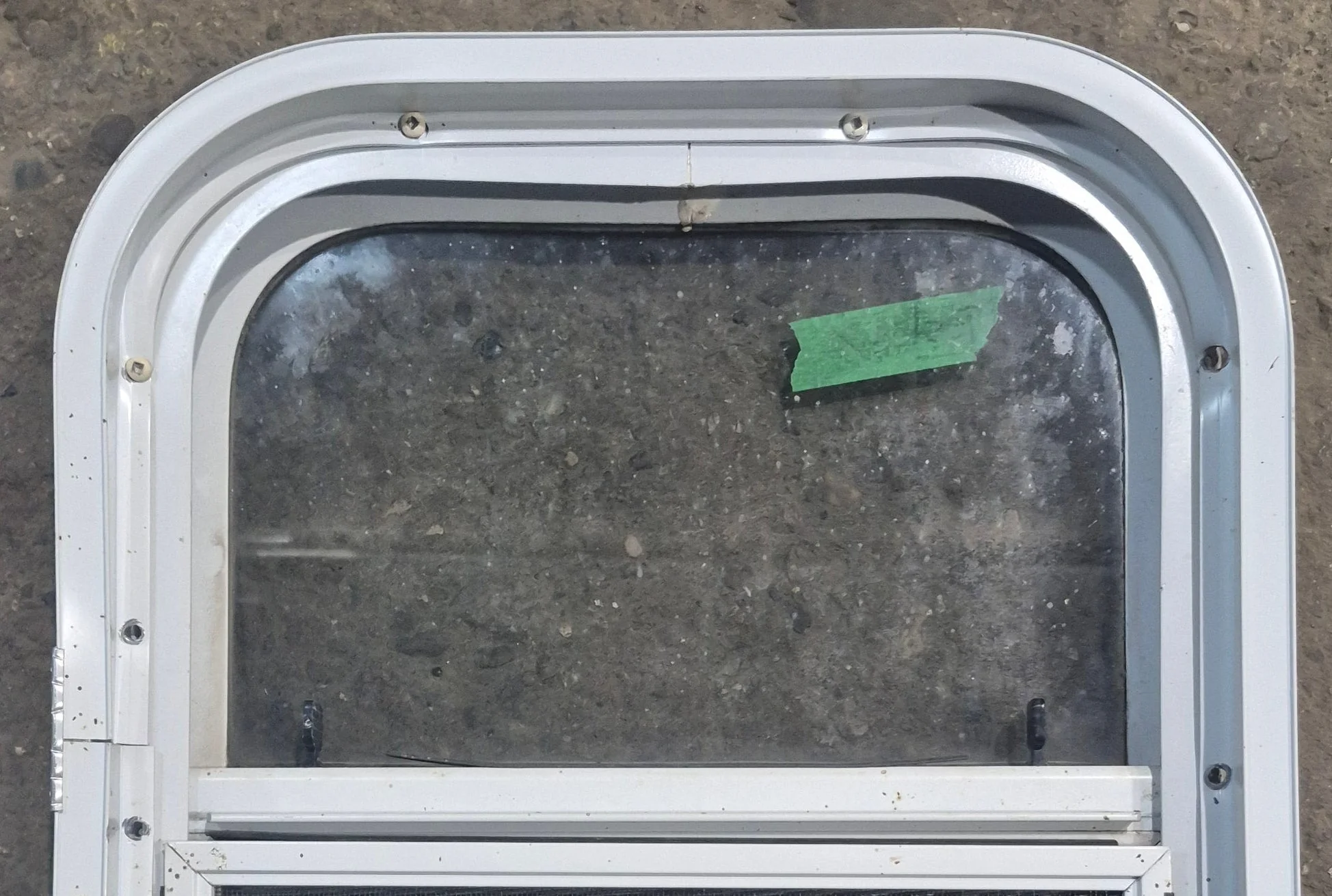 Used White Radius Opening Window : 14 1/4" W x 17 1/4" H x 1 7/8" D - Image 6
