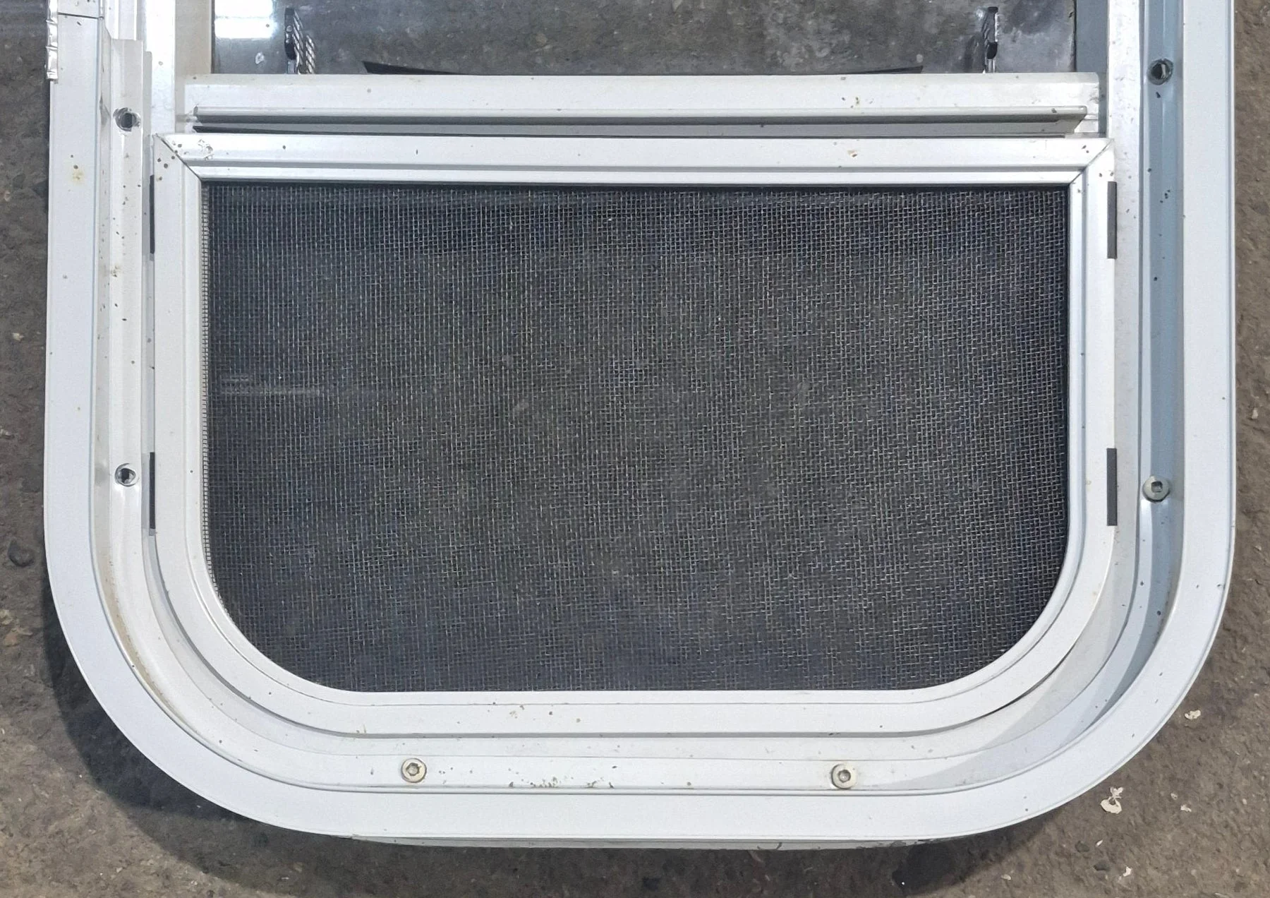Used White Radius Opening Window : 14 1/4" W x 17 1/4" H x 1 7/8" D - Image 7