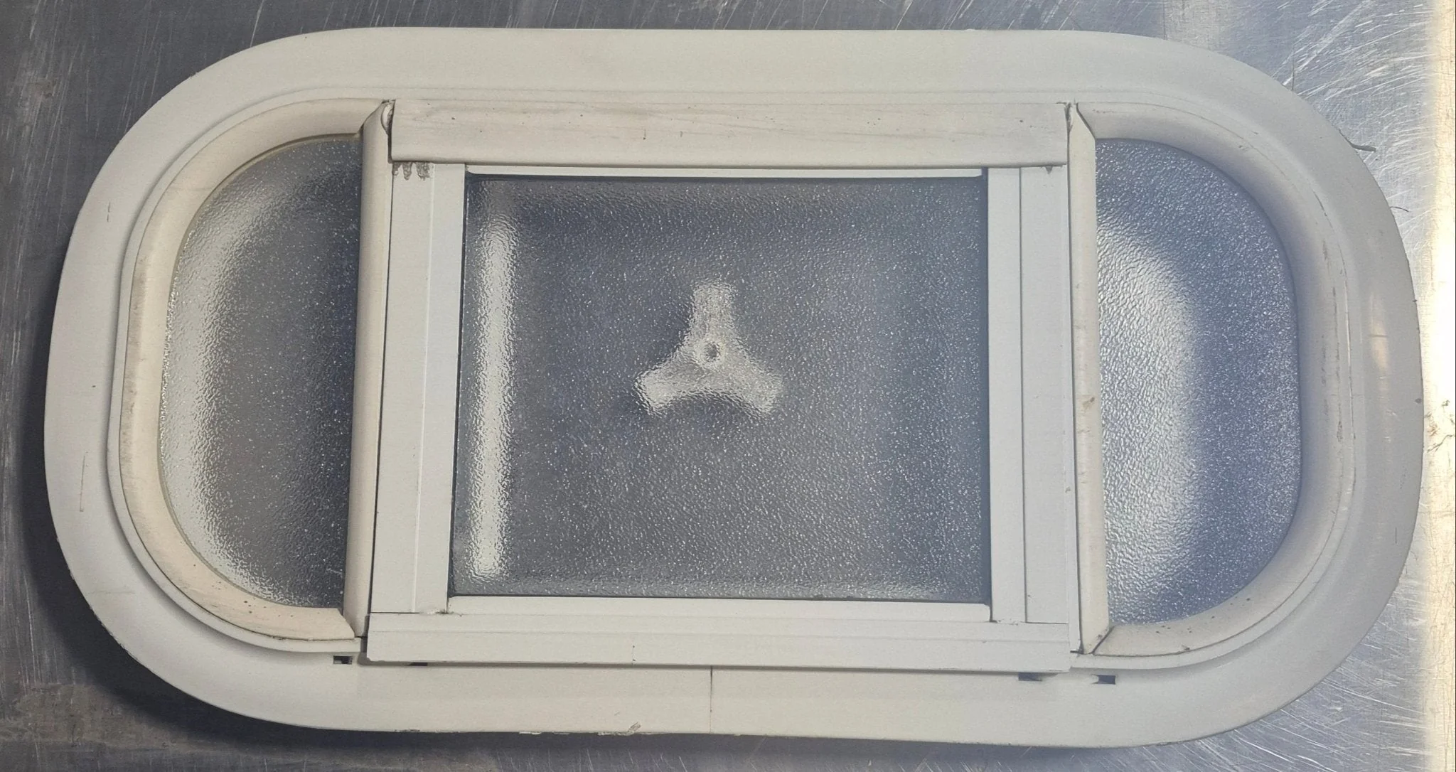 Used White Radius Opening Window : 17 1/2" W x 8 1/2" H x 1 1/8" D