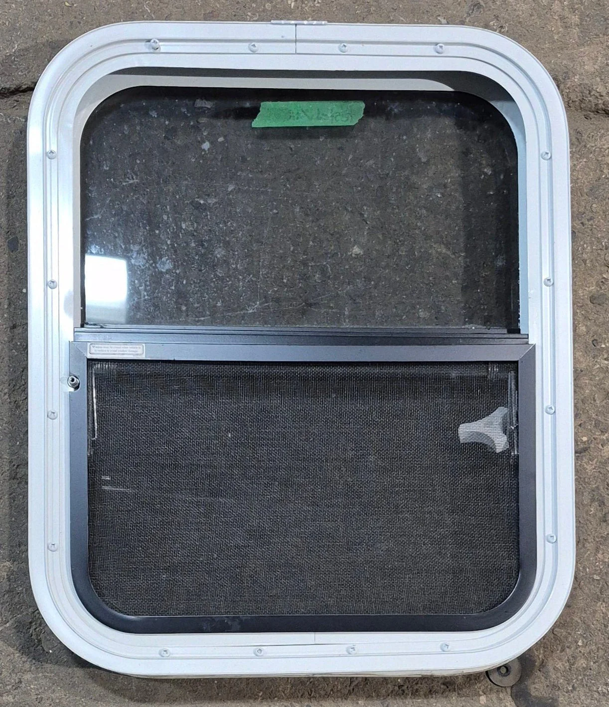Used White Radius Opening Window : 17 1/4" W x 21 1/4" H x 1 3/4" D - Image 4