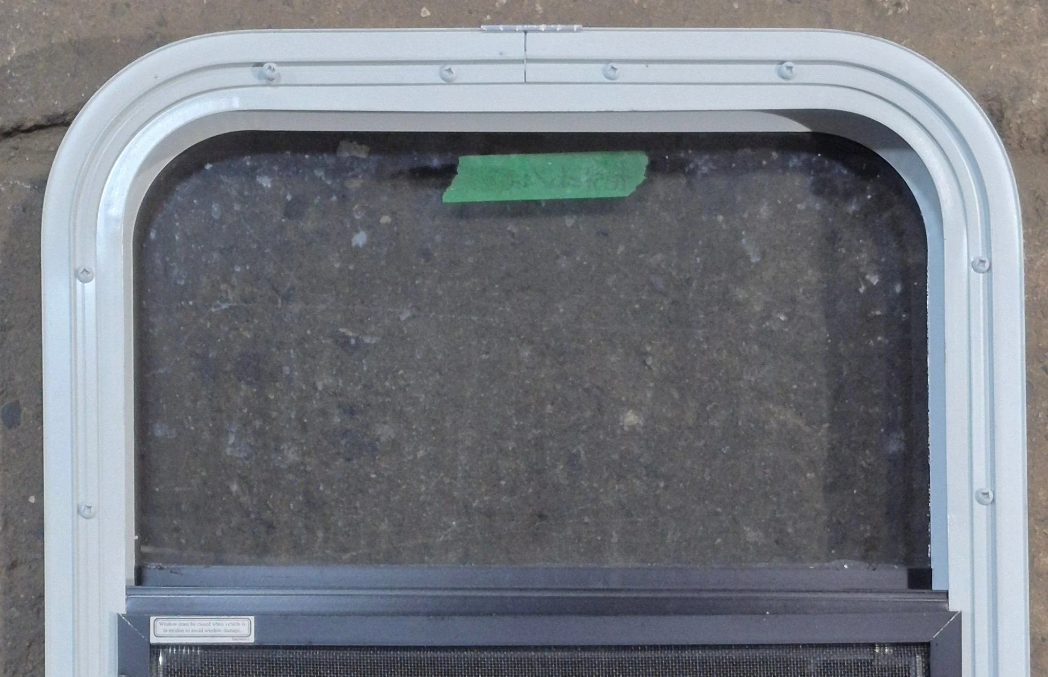 Used White Radius Opening Window : 17 1/4" W x 21 1/4" H x 1 3/4" D - Image 6