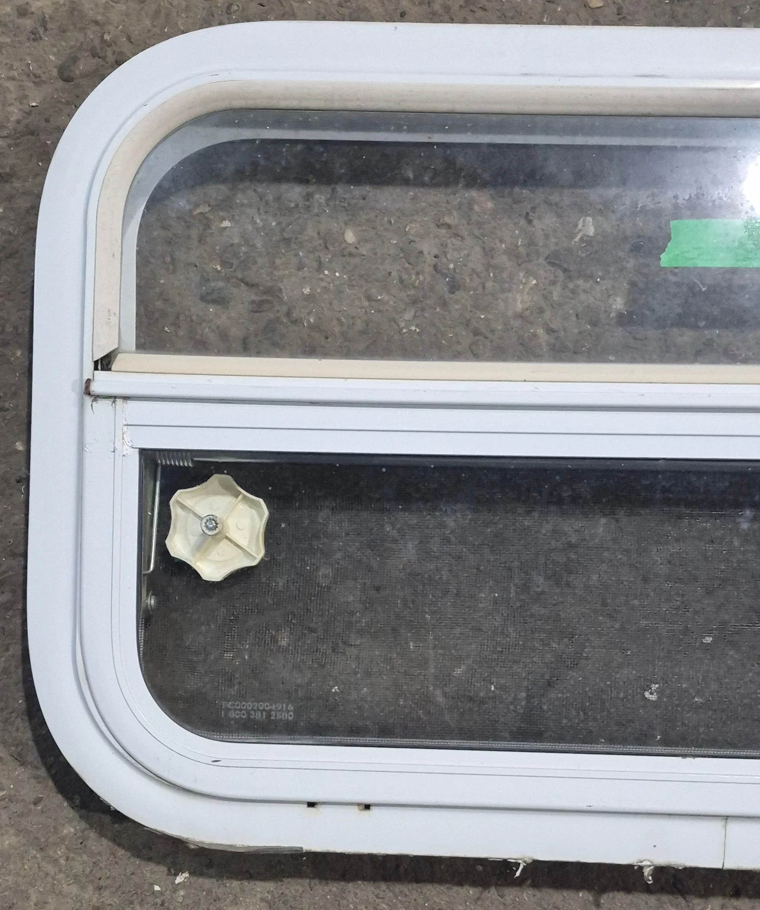 Used White Radius Opening Window : 23 1/2" W x 14 1/4" H x 1 7/8" D - Image 2