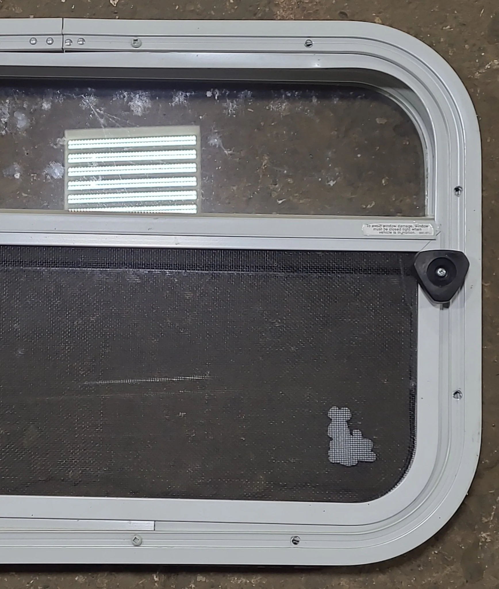 Used White Radius Opening Window : 23 1/2" W x 14 3/4" H x 1 7/8" D - Image 6