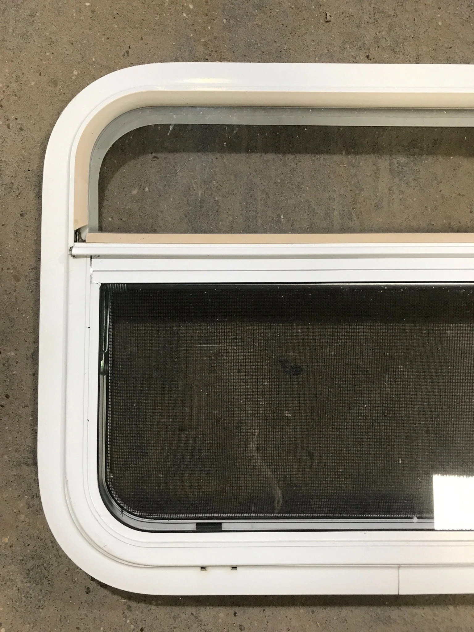 Used White Radius Opening Window : 23 1/2" W x 17 1/2" H x 1 1/2" D - Image 2