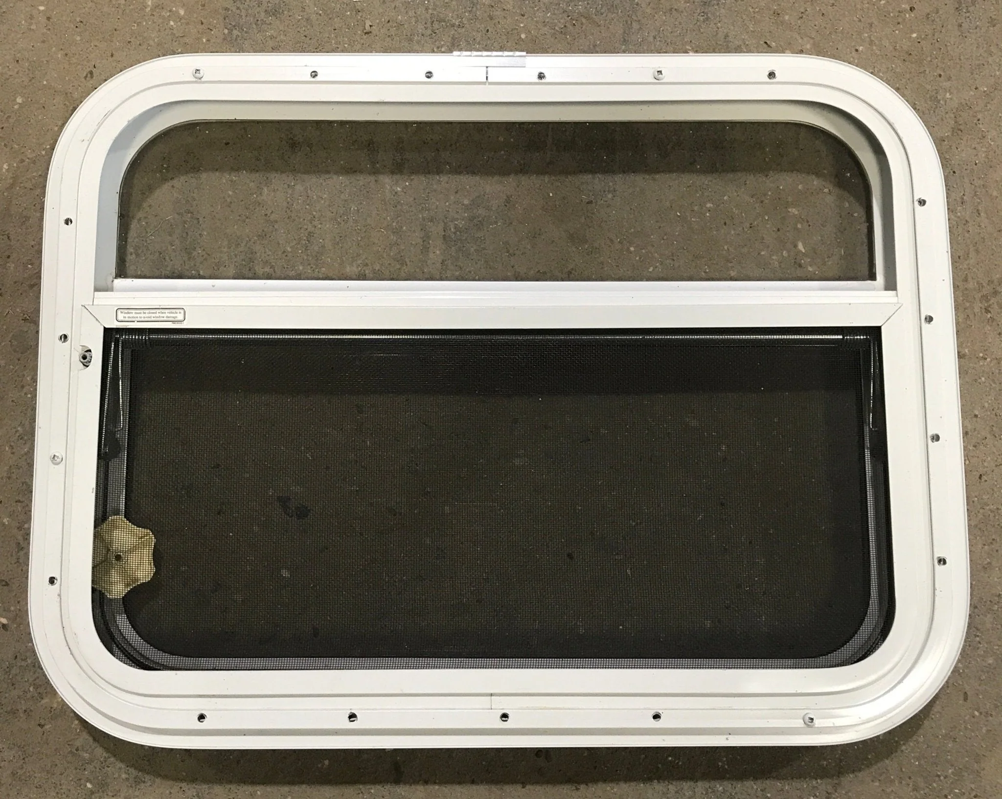 Used White Radius Opening Window : 23 1/2" W x 17 1/2" H x 1 1/2" D - Image 4