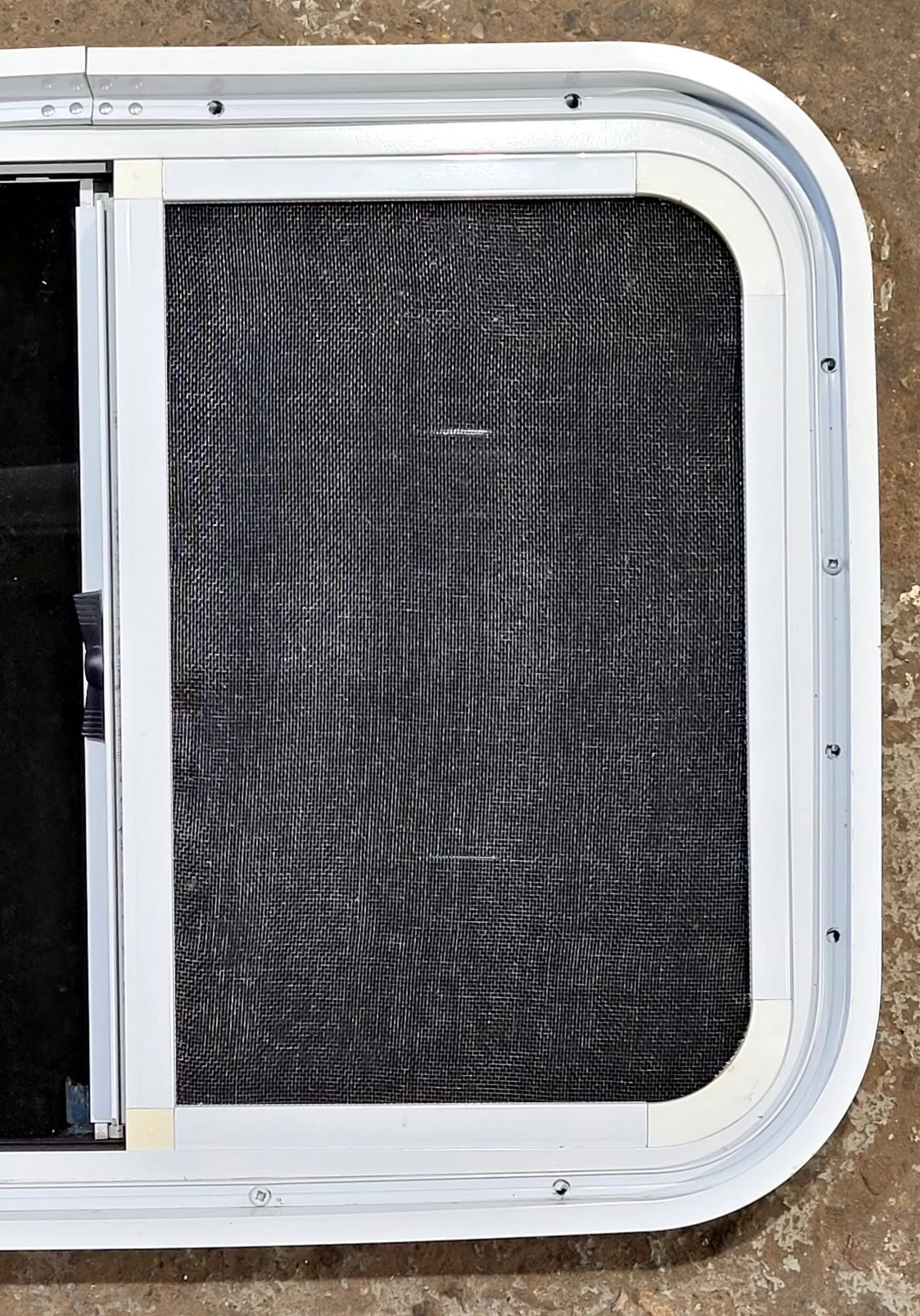 Used White Radius Opening Window : 23 1/2" W x 17 1/2" H x 1 3/4" D - Image 6