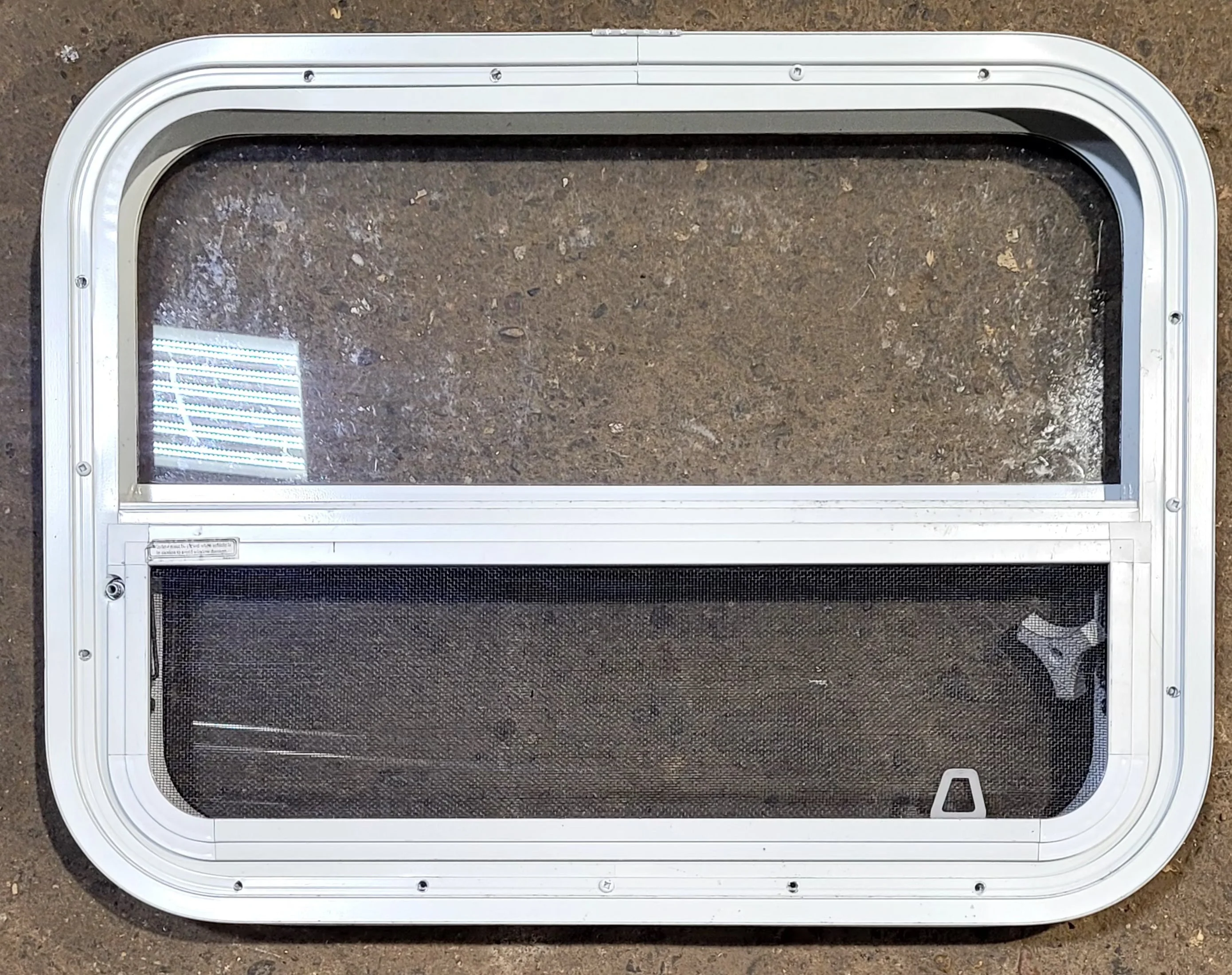 Used White Radius Opening Window : 23 1/2" W x 17 1/2" H x 1 7/8" D - Image 4