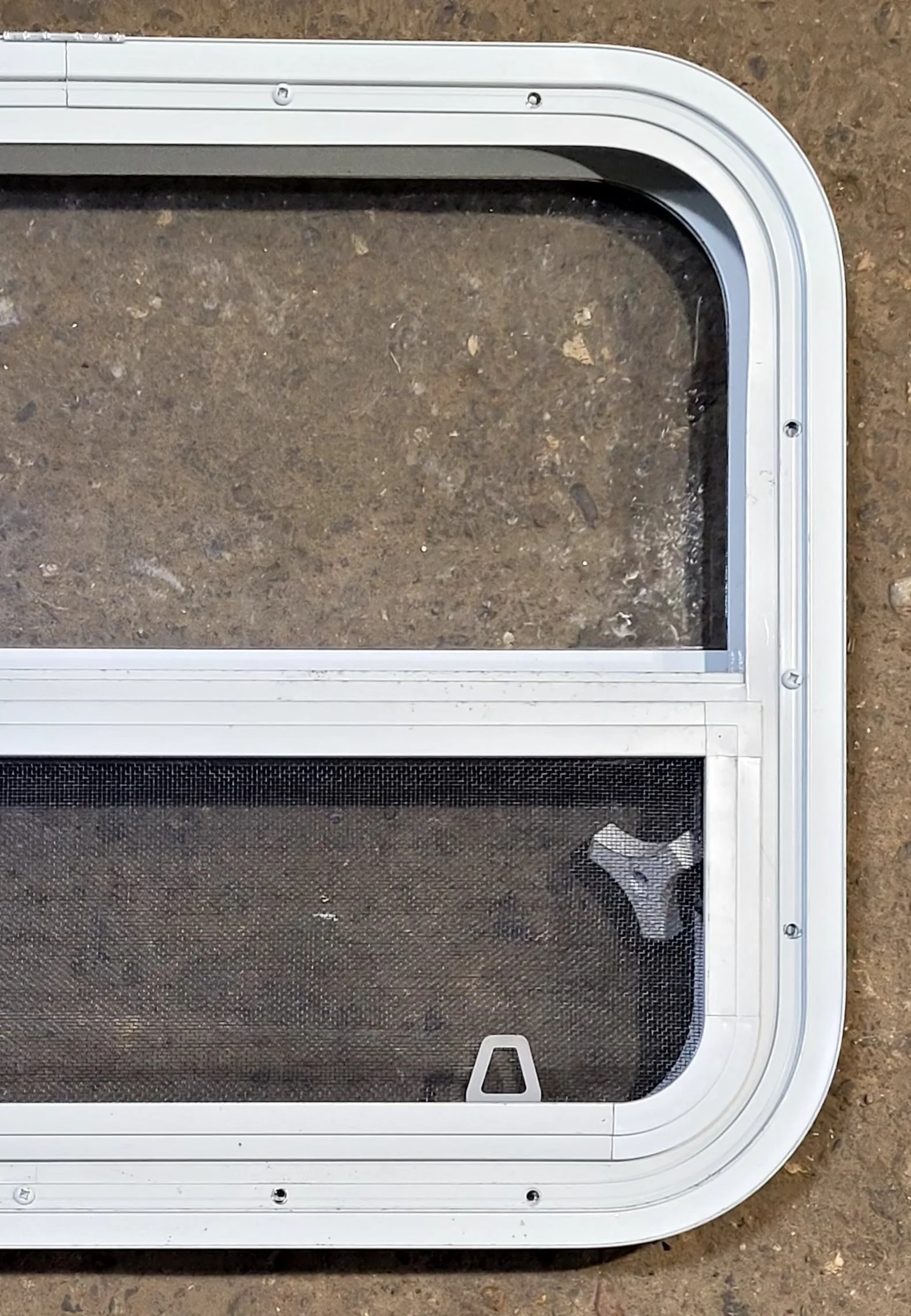 Used White Radius Opening Window : 23 1/2" W x 17 1/2" H x 1 7/8" D - Image 6