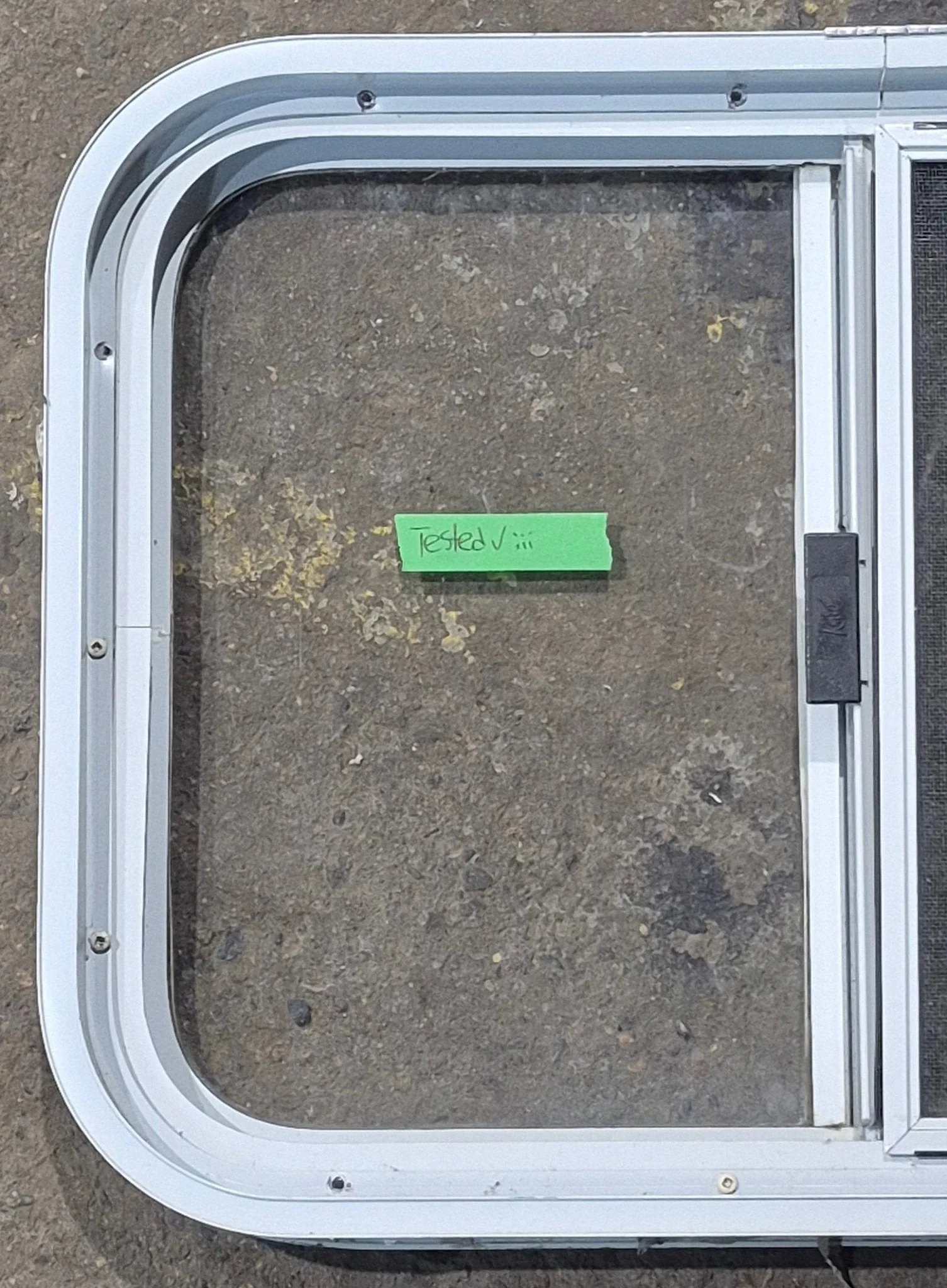 Used White Radius Opening Window : 23 1/2" W x 17 1/2" H x 1 7/8" D - Image 6