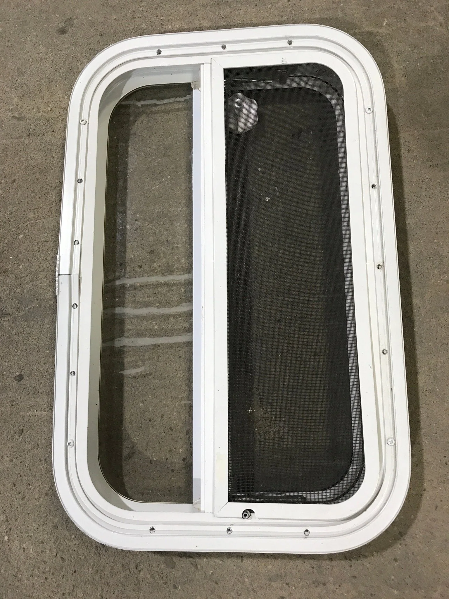 Used White Radius Opening Window : 23 1/4" W X 14 1/2" H X 1 1/2" D - Image 6