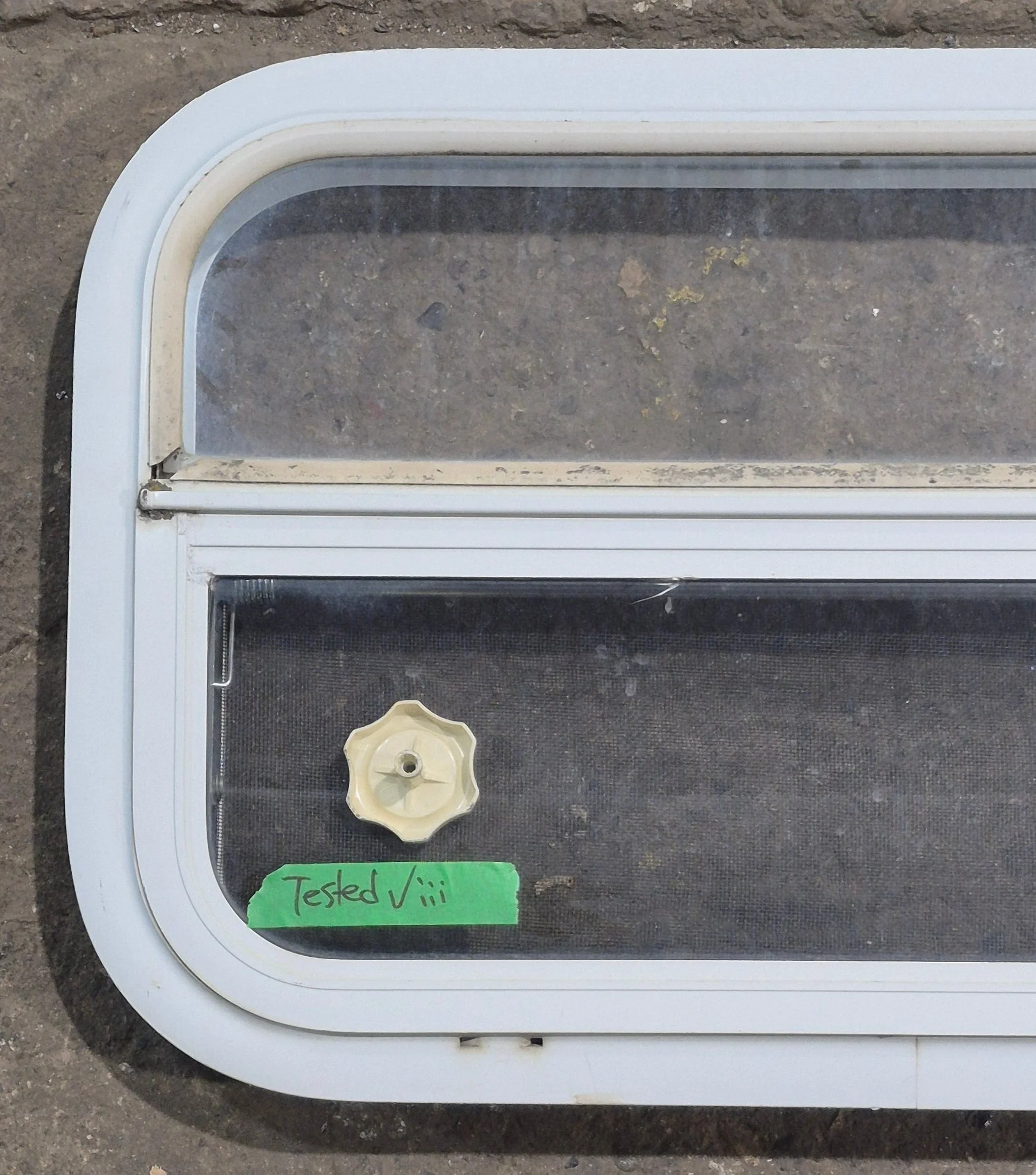 Used White Radius Opening Window : 23 1/4" W x 14 1/2" H x 1 7/8" D - Image 2