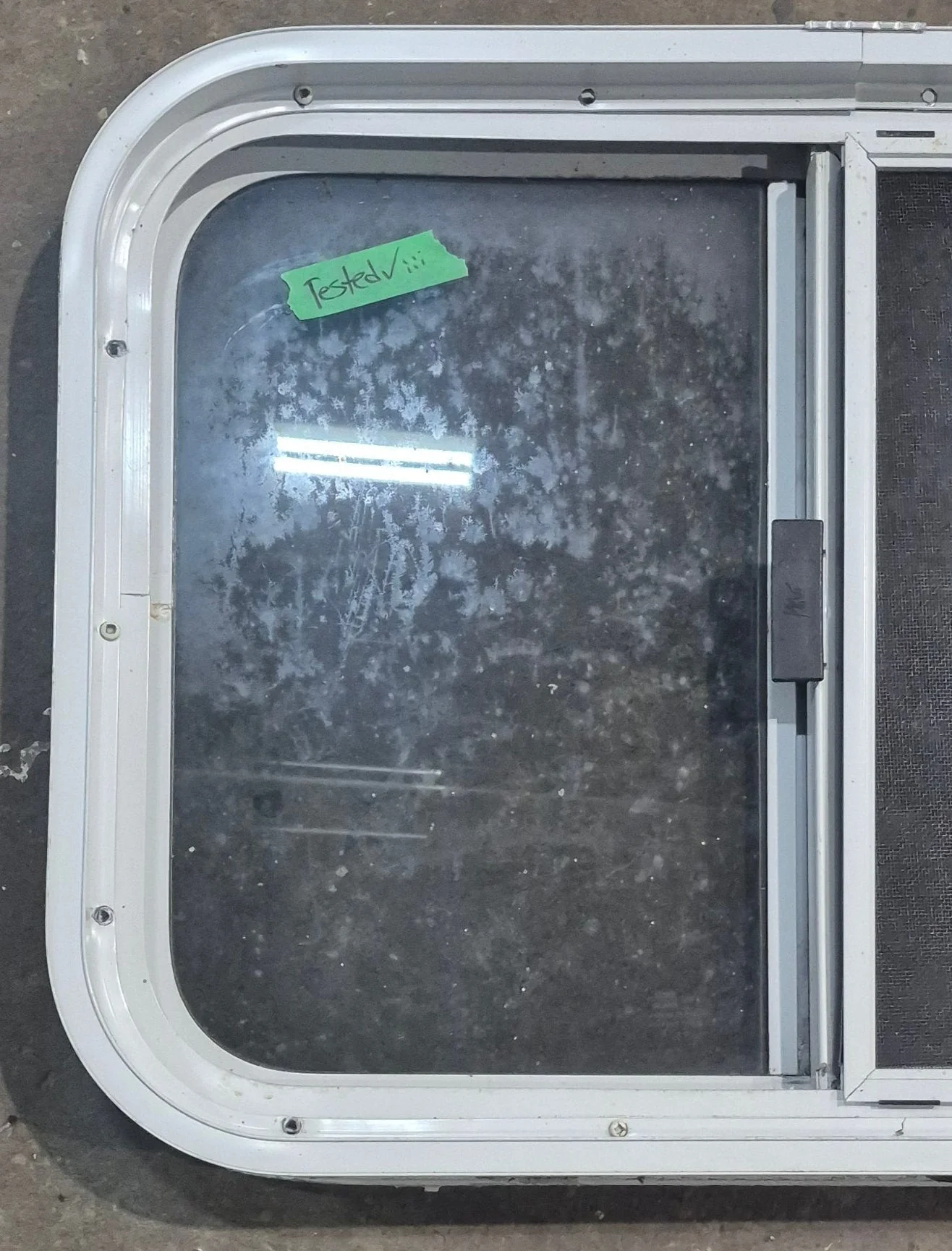 Used White Radius Opening Window : 23 1/4" W x 17 1/2" H x 1 7/8" D - Image 6