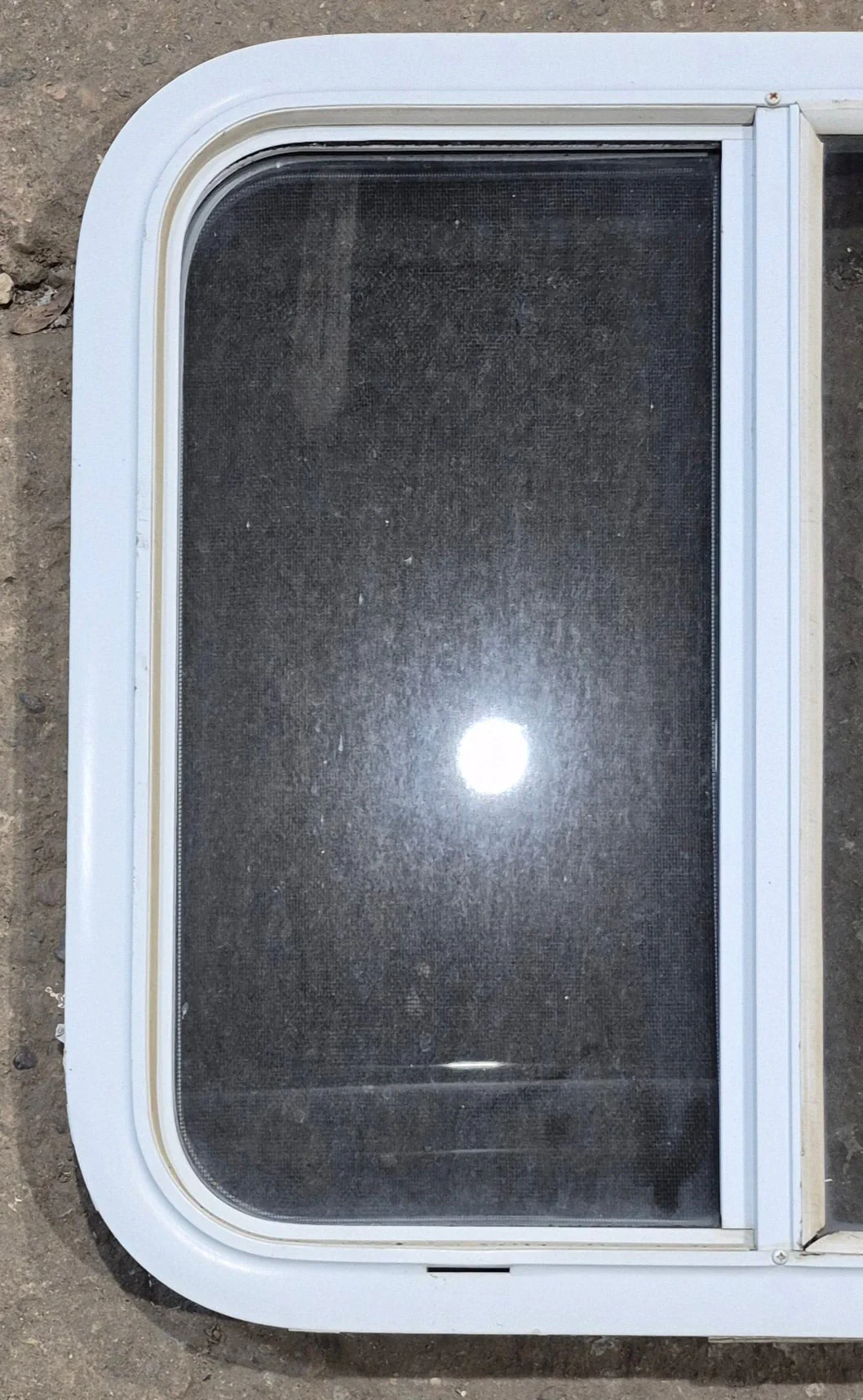Used White Radius Opening Window : 23 1/4" W x 21 1/4" H x 1 3/4" D - Image 2