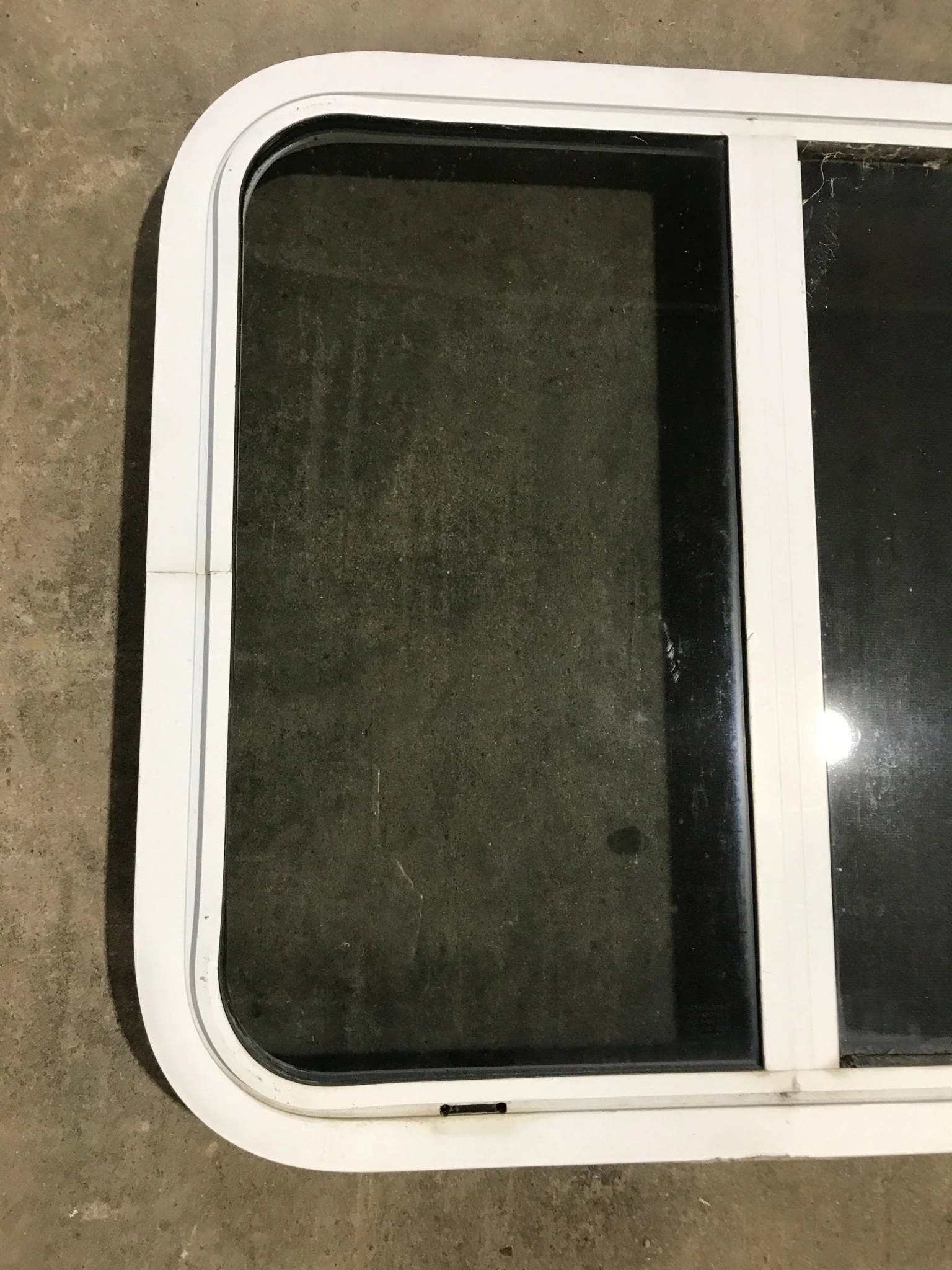 Used White Radius Opening Window : 24 1/2" W x 21 1/2" H x 1 7/8" D - Image 2