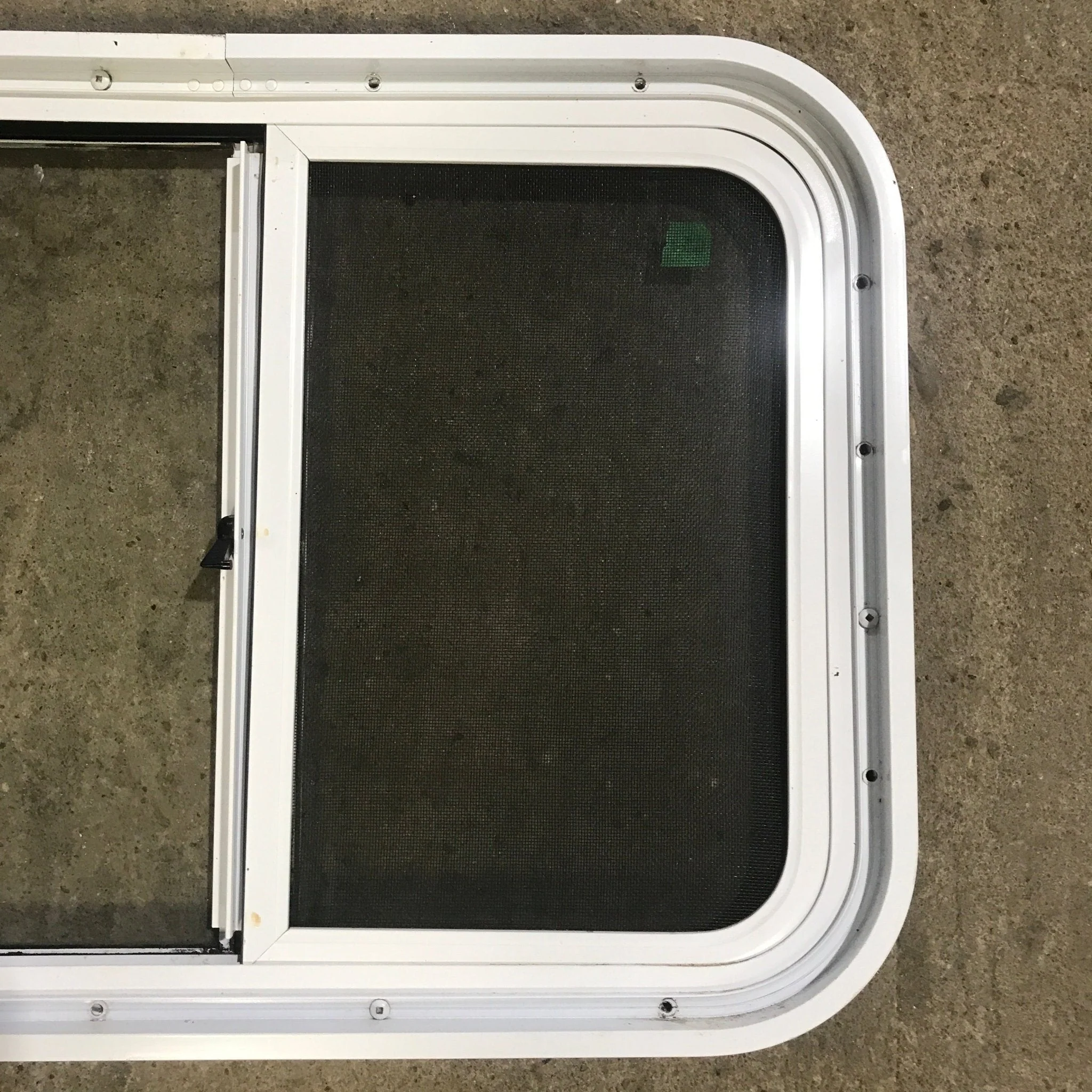 Used White Radius Opening Window : 24 1/4" W x 17 3/4" H x 1 7/8" D - Image 8
