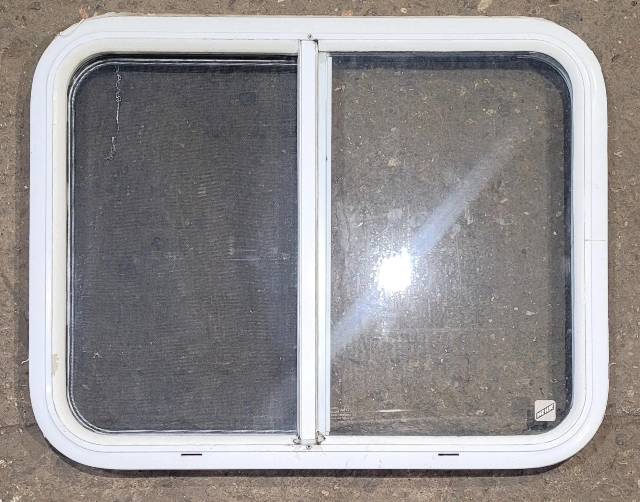 Used White Radius Opening Window : 26 1/2" W x 20 1/2" H x 1 1/4" D
