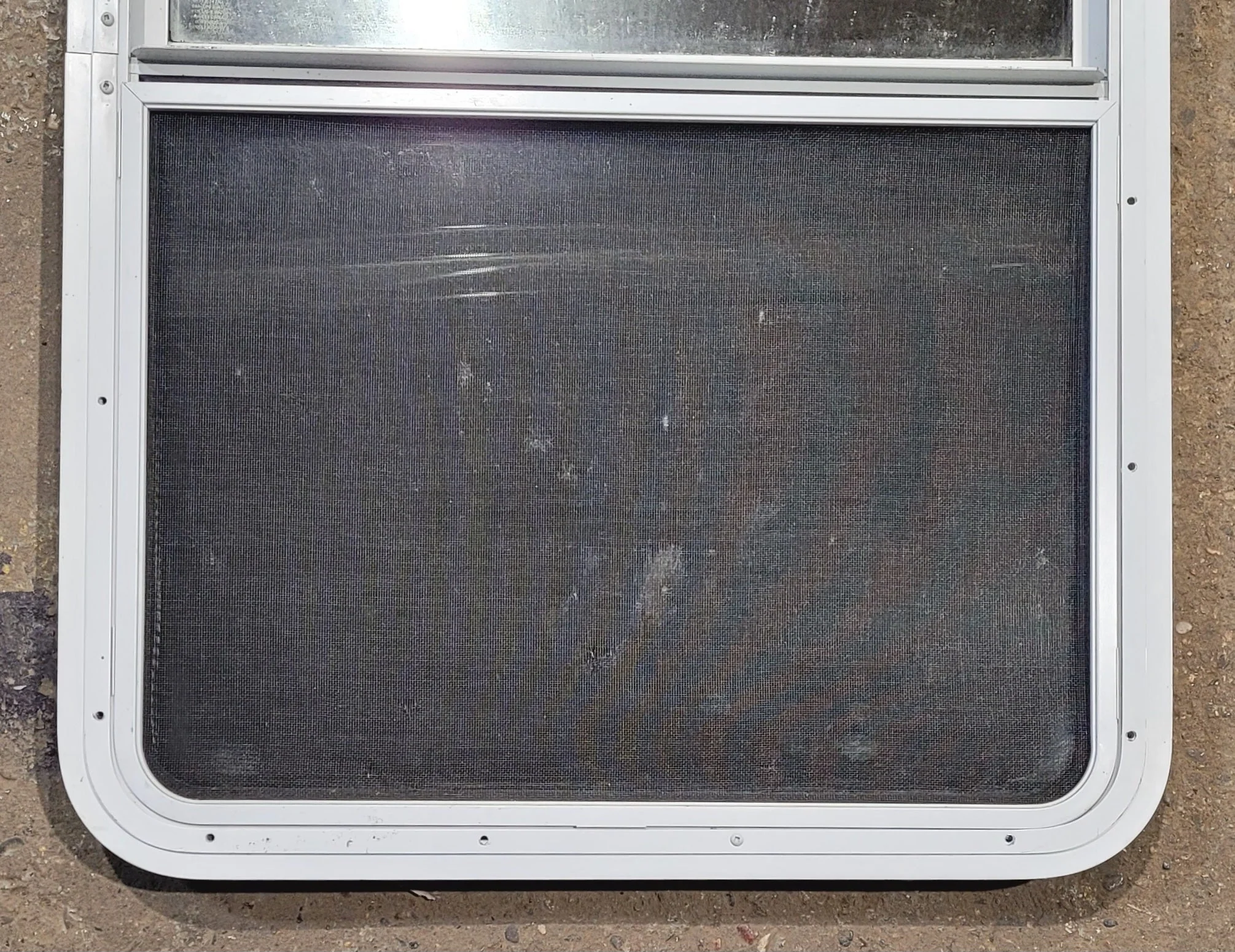 Used White Radius Opening Window : 26" W x 39 1/2" H x 1 7/8" D - Image 5