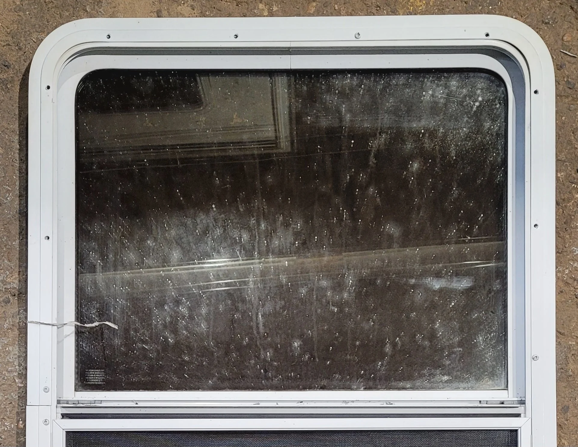 Used White Radius Opening Window : 26" W x 39 1/2" H x 1 7/8" D - Image 6