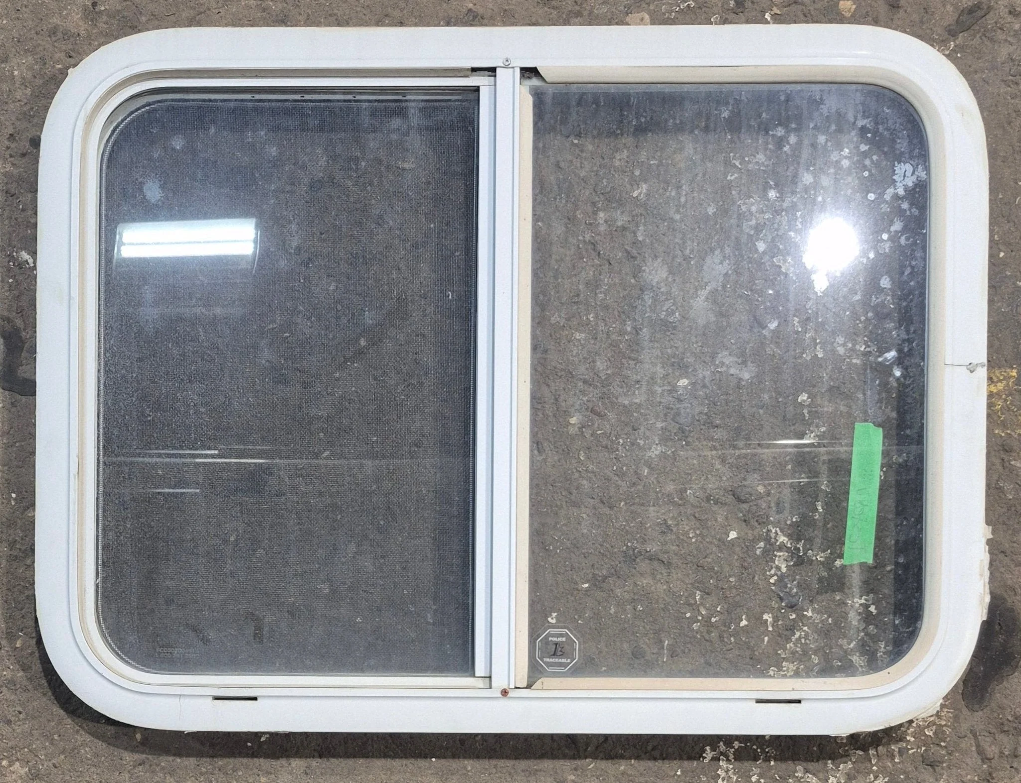 Used White Radius Opening Window : 29 1/2" W x 21 1/4" H x 1 3/4" D