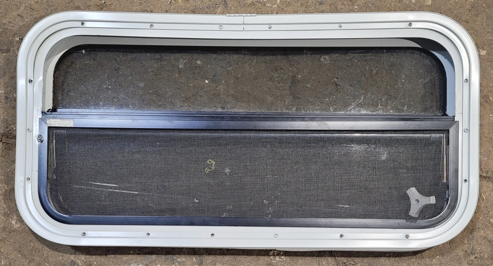 Used White Radius Opening Window : 29 1/4" W x 14 1/4" H x 1 3/4" D - Image 4