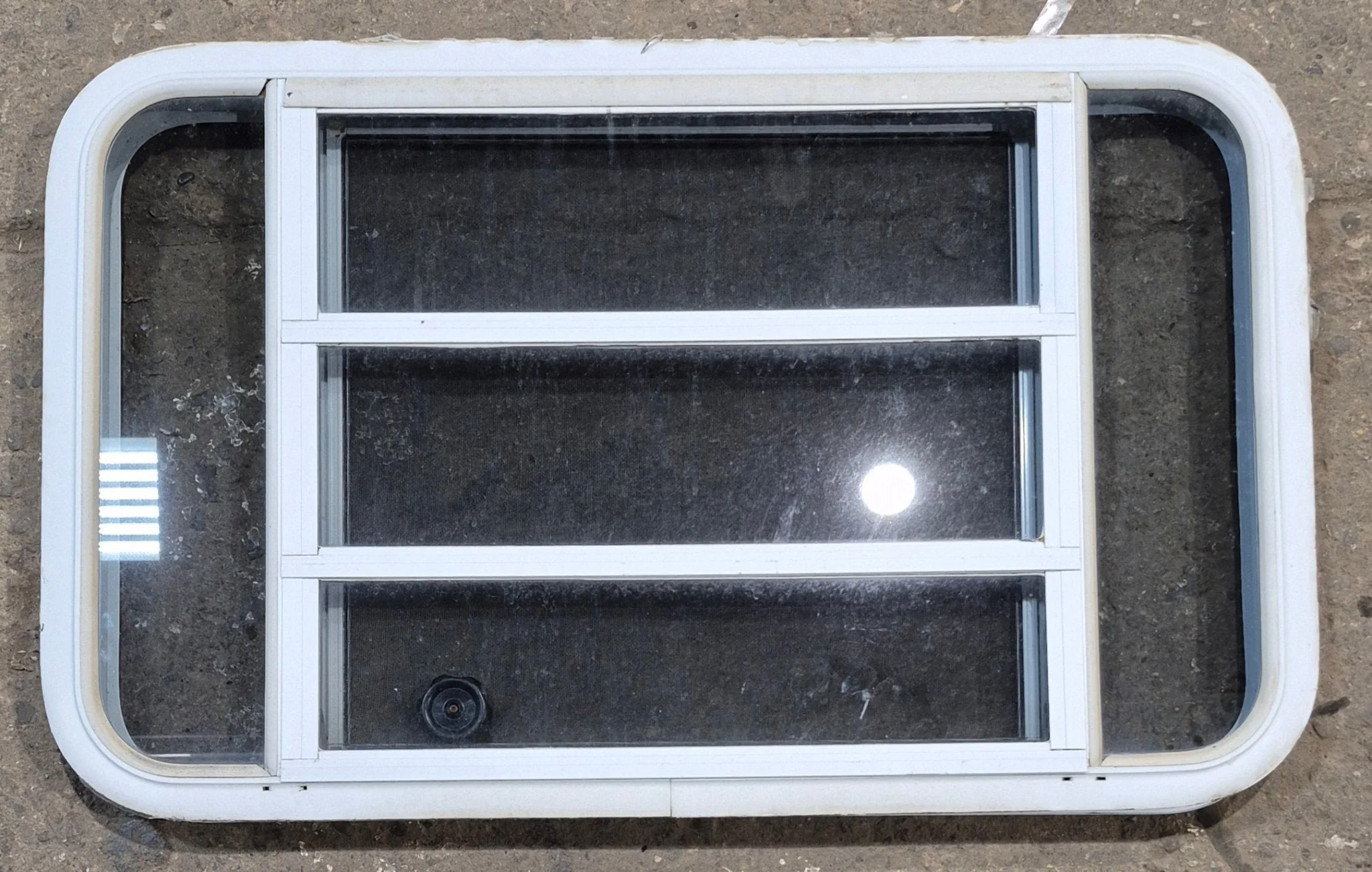 Used White Radius Opening Window : 35 1/4" W x 21 1/4" H x 1 7/8" D