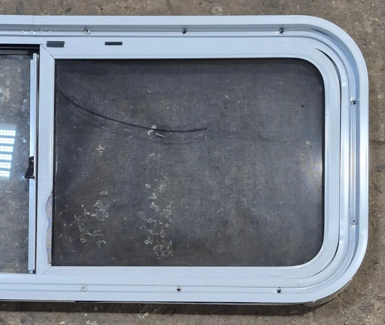 Used White Radius Opening Window : 36 1/4" W x 14 3/4" H x 1 3/4" D - Image 7