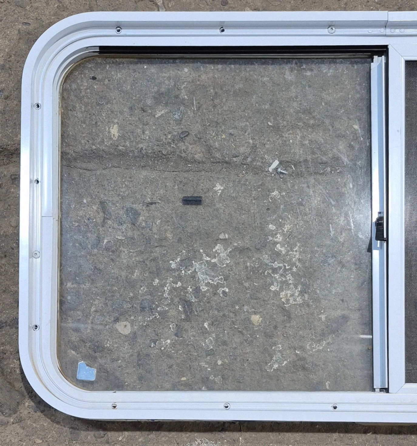 Used White Radius Opening Window : 36 1/4" W x 19 3/4" H x 1 3/4" D - Image 7