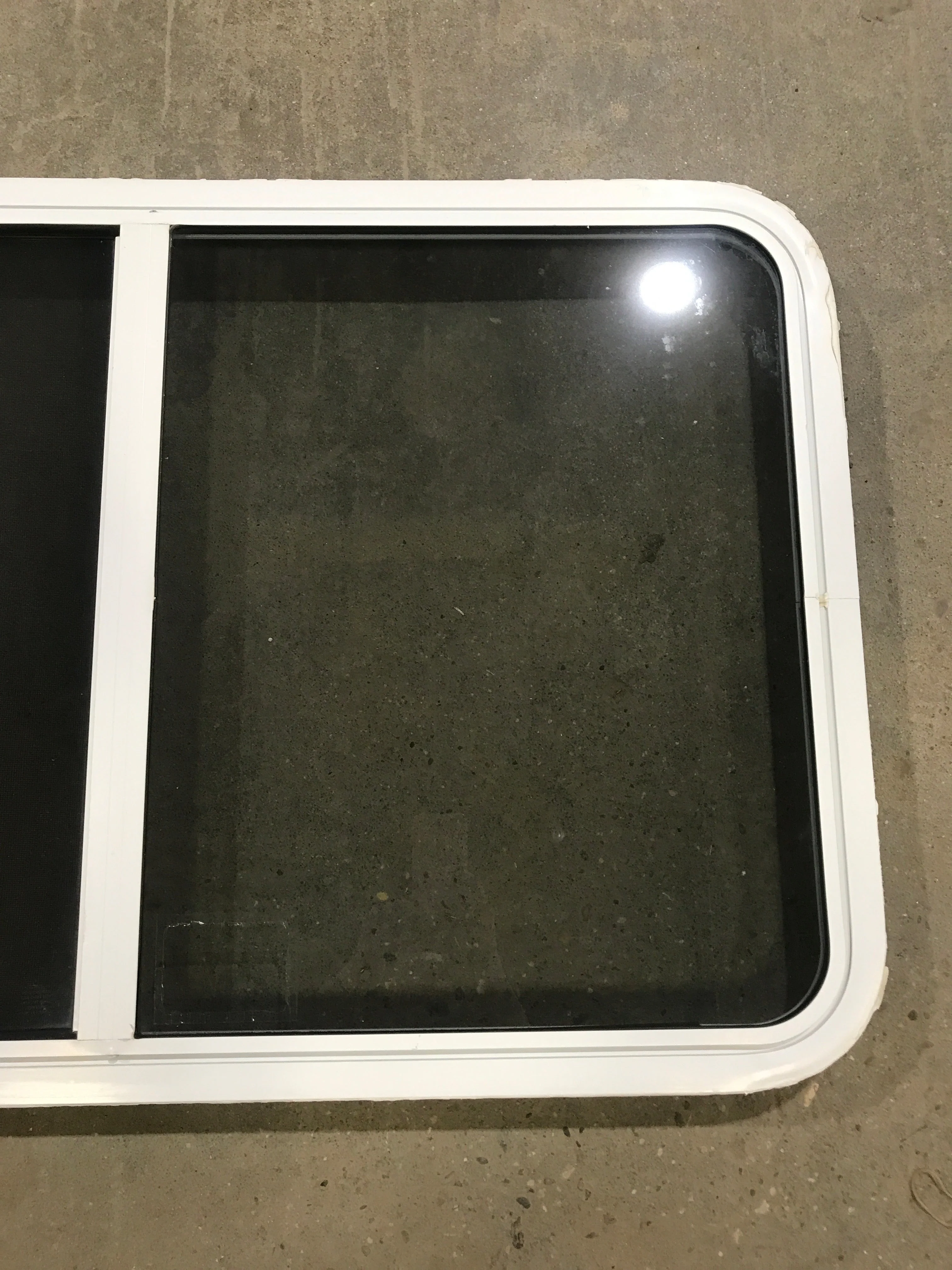 Used White Radius Opening Window : 39 1/2" W x 26 1/4" H x 2" D - Image 3