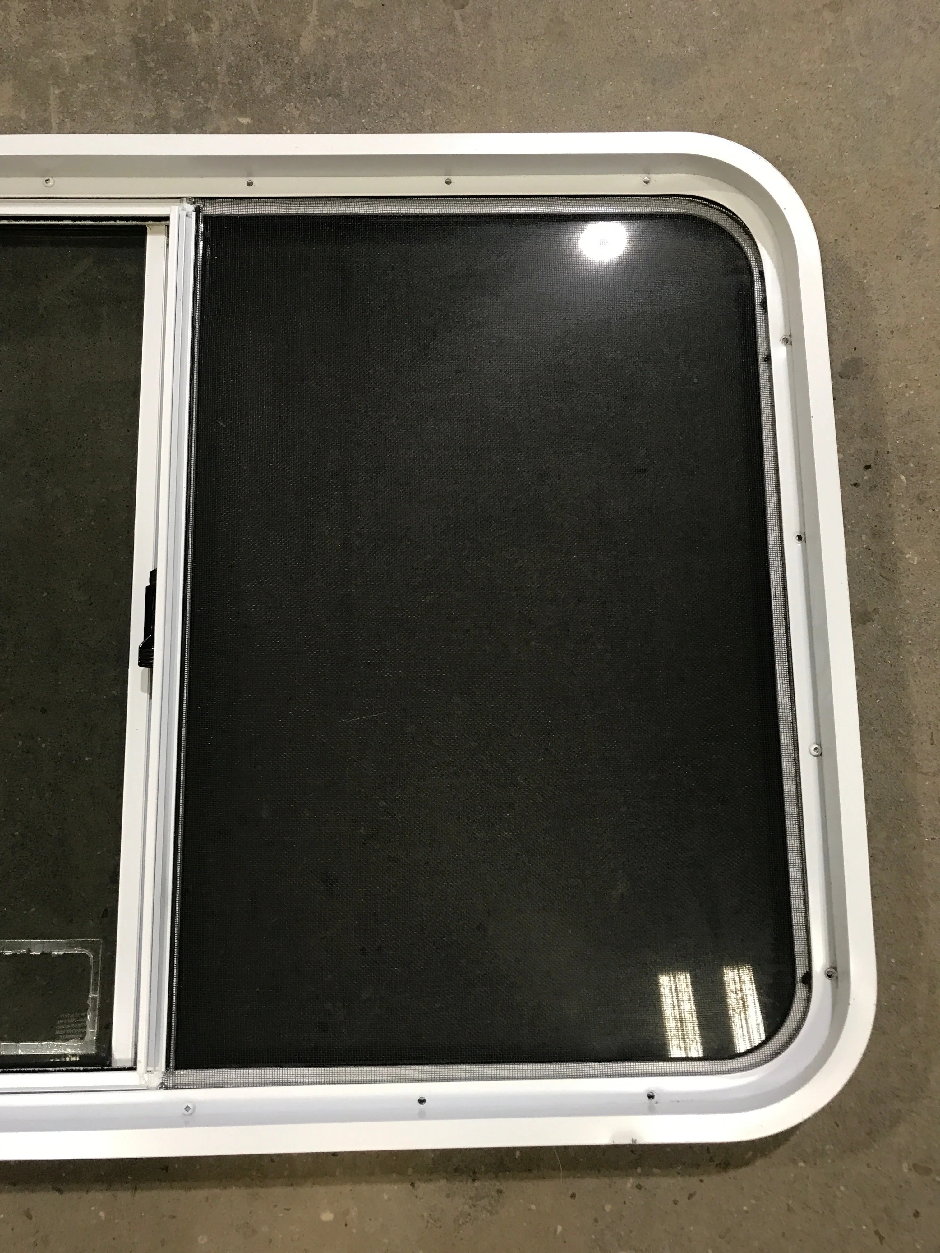 Used White Radius Opening Window : 39 1/2" W x 26 1/4" H x 2" D - Image 7