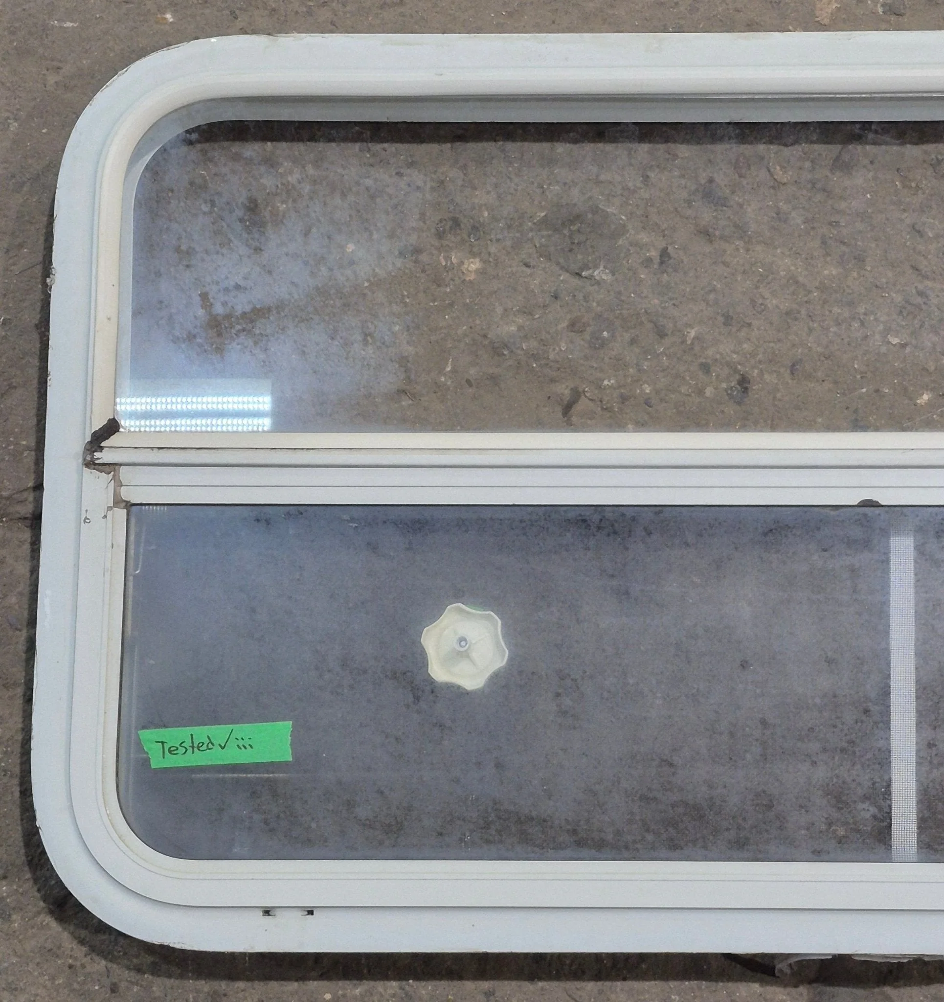 Used White Radius Opening Window : 41 1/4" W x 21 1/4" H x 1 3/4" D - Image 2