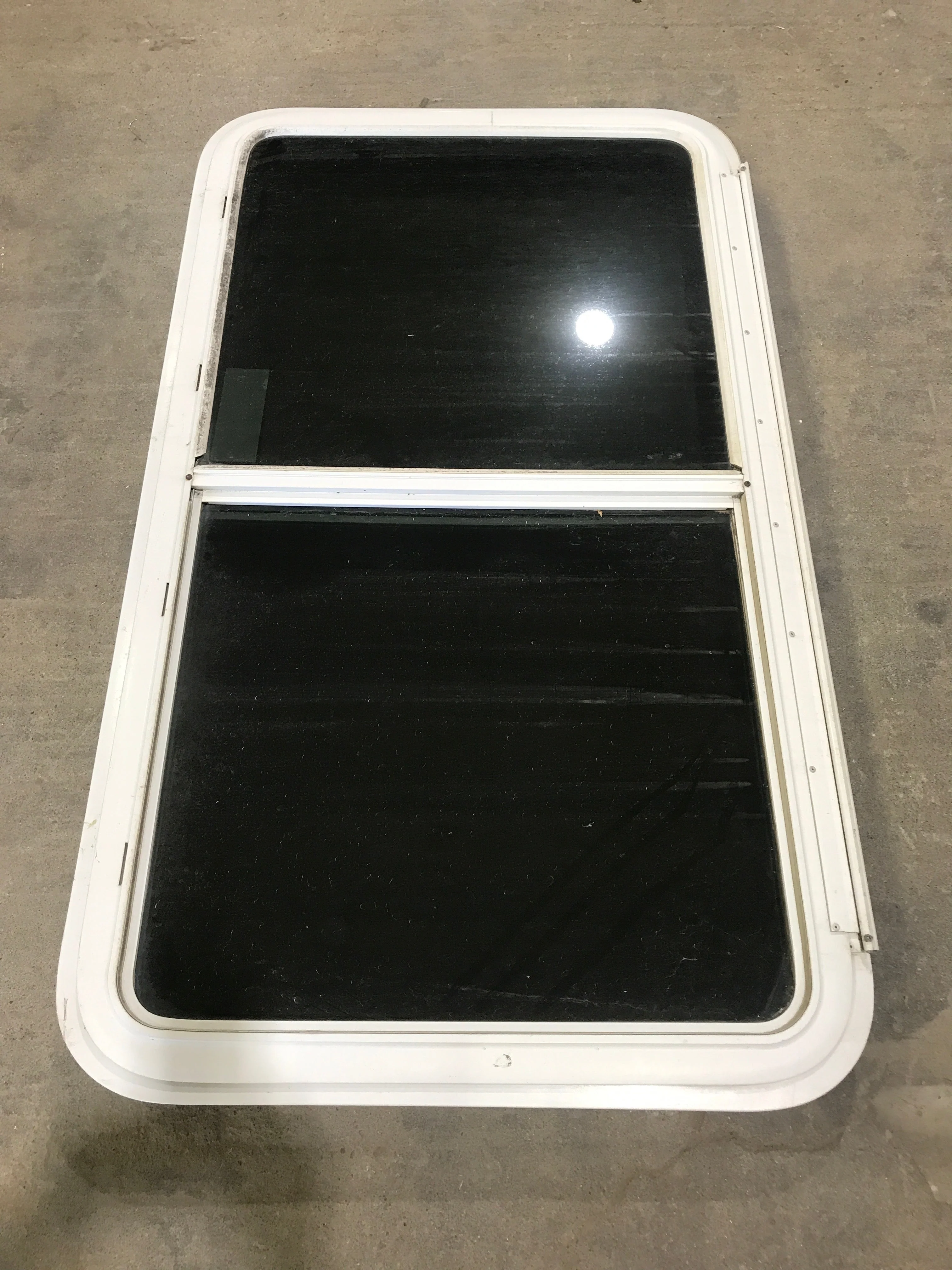 Used White Radius Opening Window : 45 1/4" W x 25 1/2" H x 2" D - Image 2