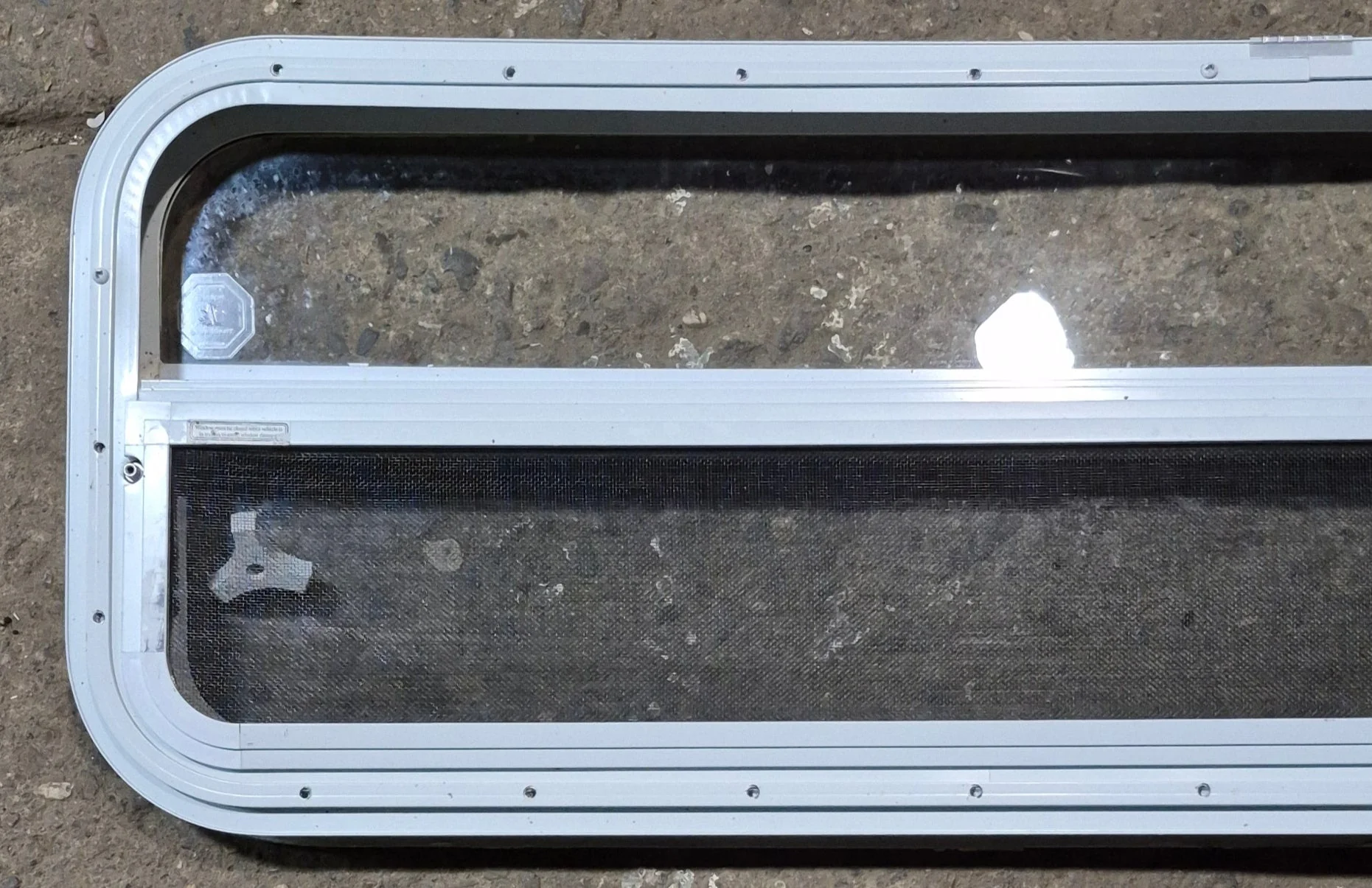 Used White Radius Opening Window : 47 1/2" W x 14 1/4" H x 1 1/4" D - Image 6