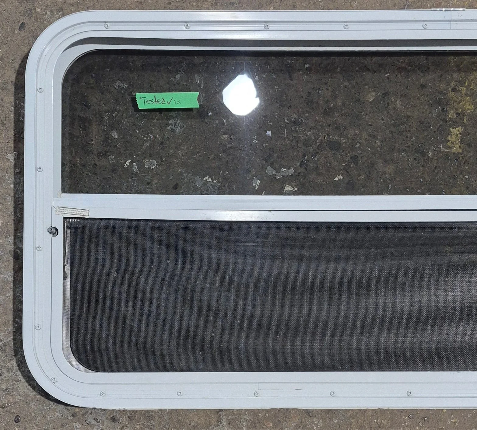 Used White Radius Opening Window : 47 1/2" W x 21 1/4" H x 1 7/8" D - Image 5