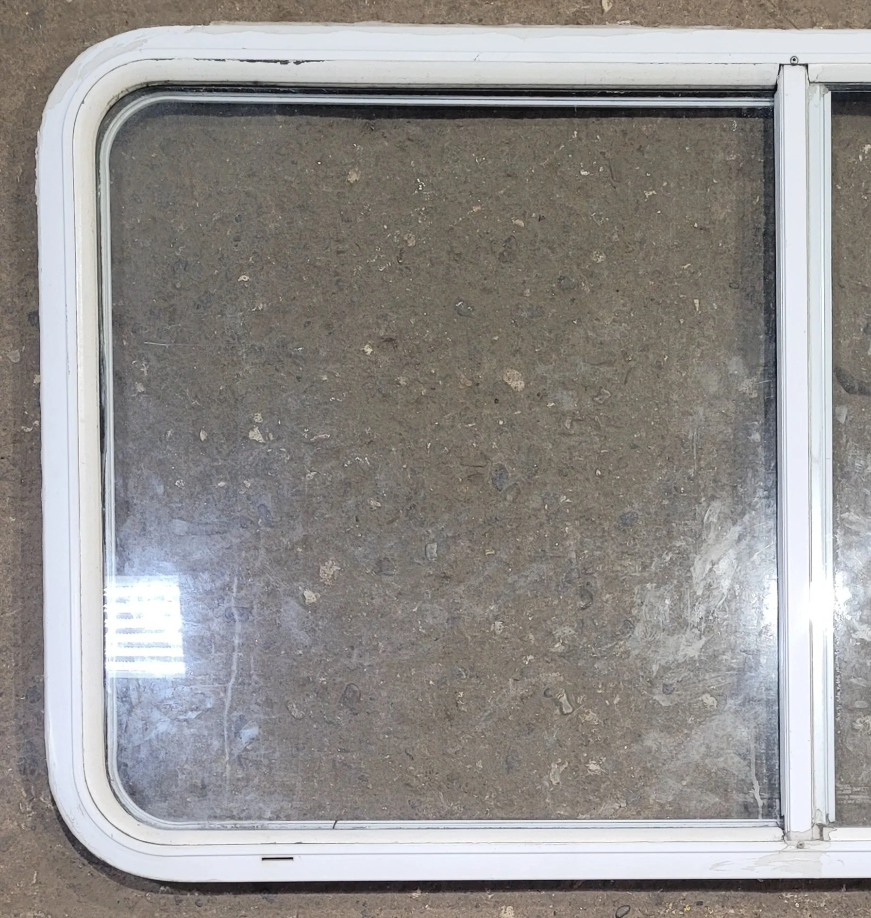Used White Radius Opening Window : 47 1/2" W x 25 1/2" H x 1 1/4" D - Image 2