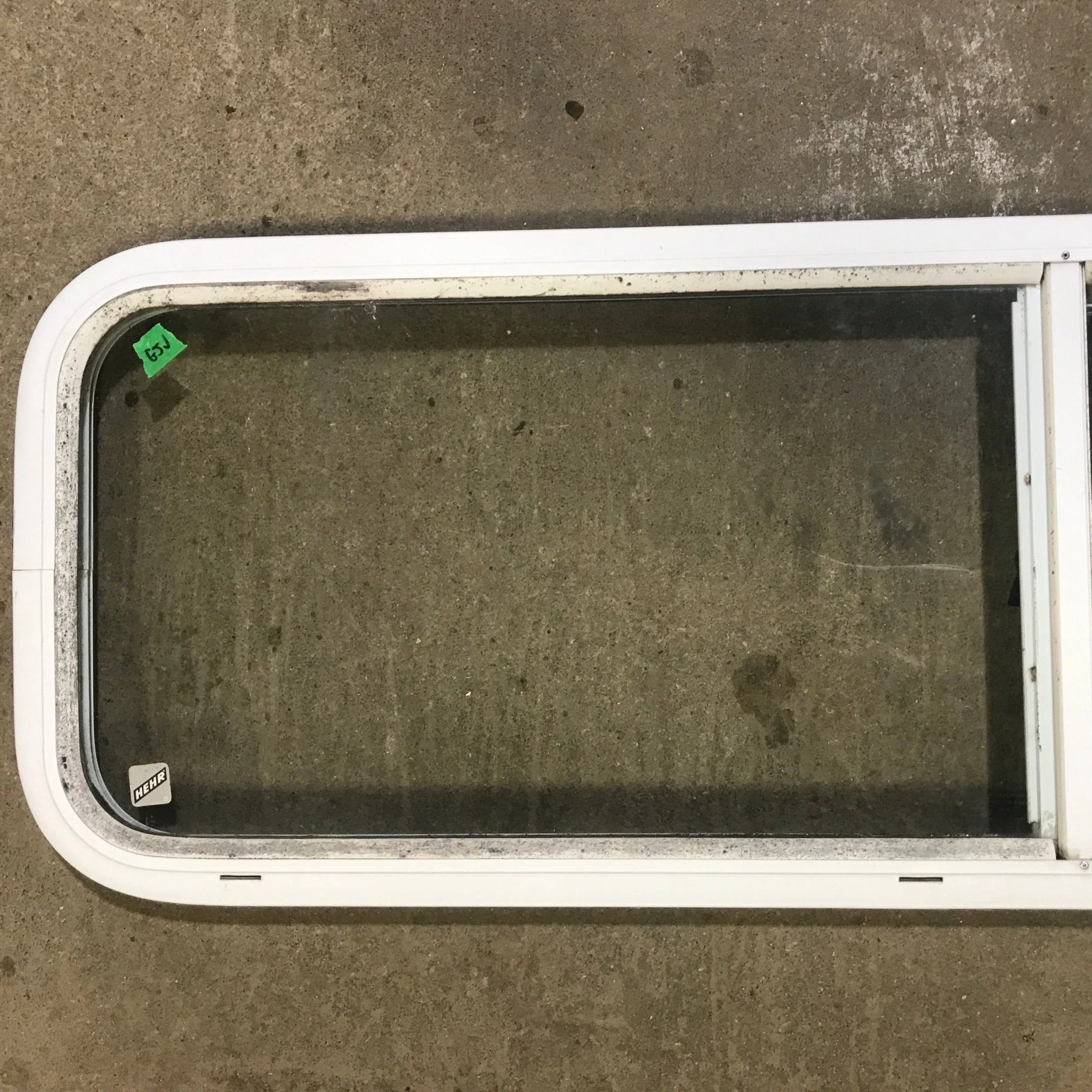 Used White Radius Opening Window : 48" W x 14 3/4" H x 1 7/8" D - Image 2