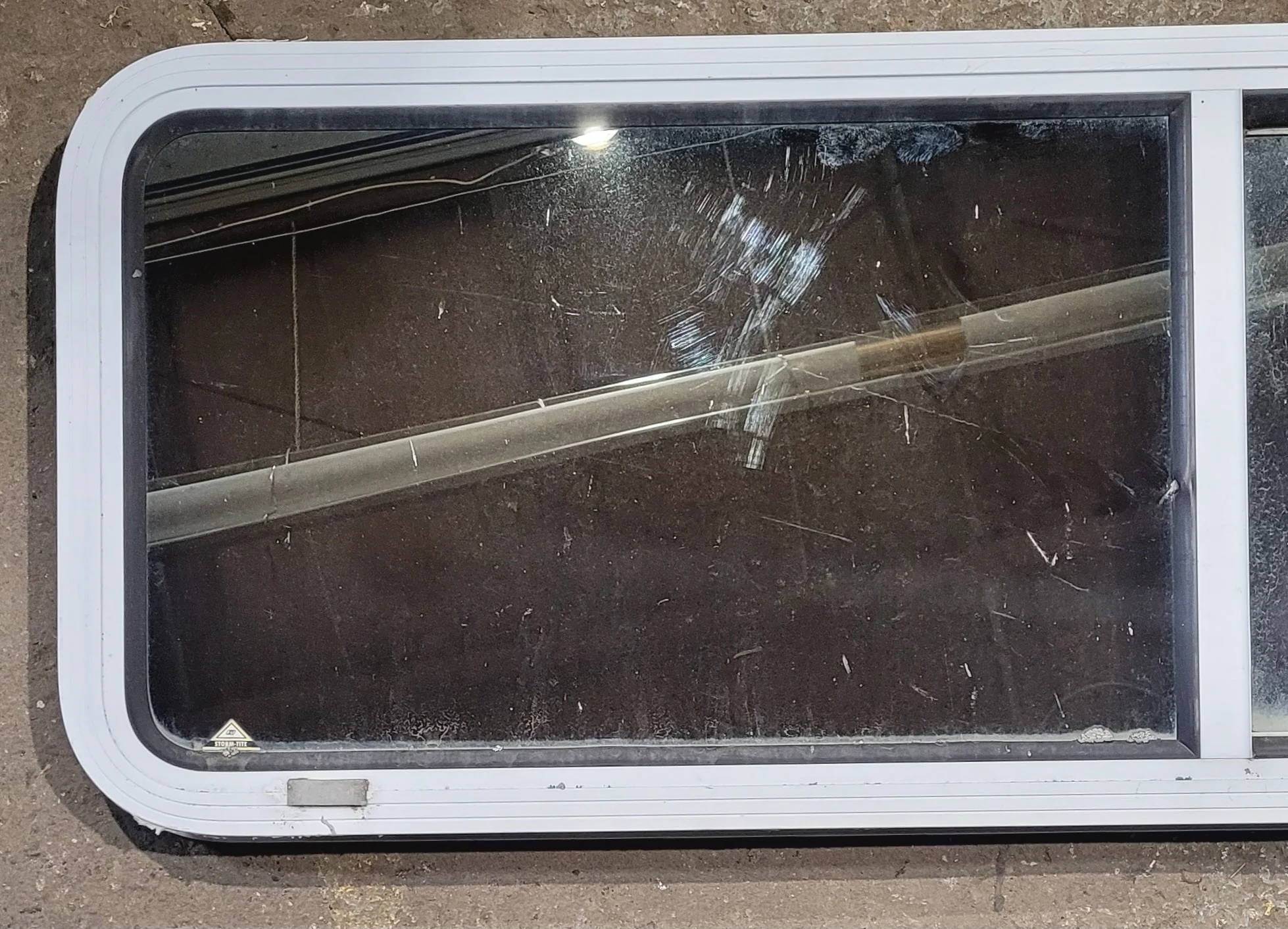 Used White Radius Opening Window : 54" W x 17 1/2" H x 1 7/8" D - Image 3