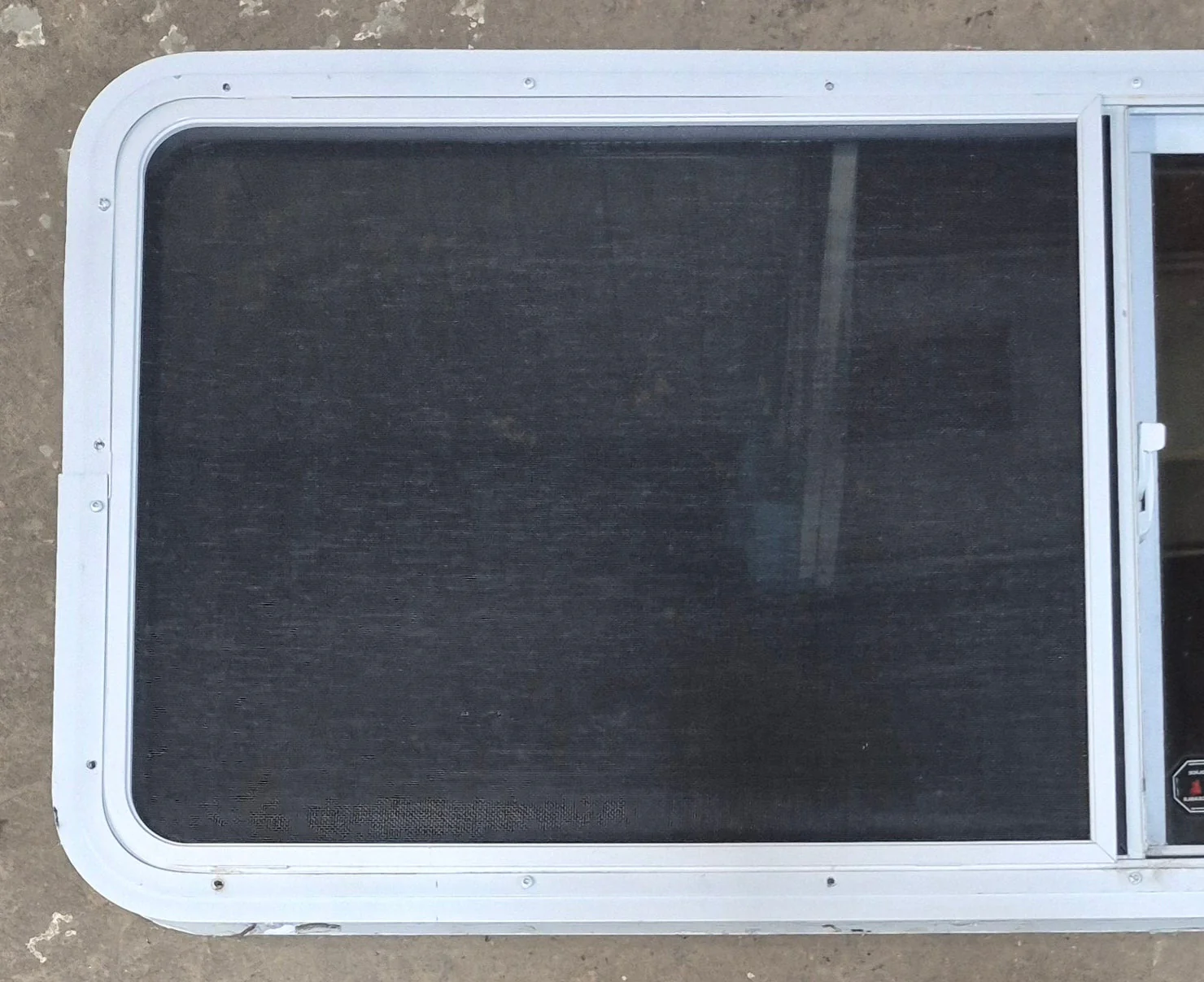 Used White Radius Opening Window : 54" W x 21 1/2" H x 1 7/8" D - Image 6