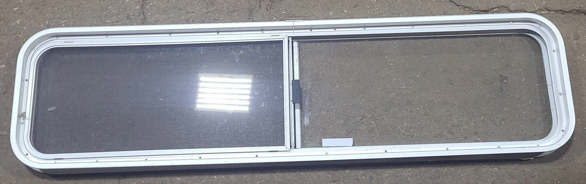 Used White Radius Opening Window : 59 1/4" W X 14 1/2" H X 1 7/8" D - Image 4