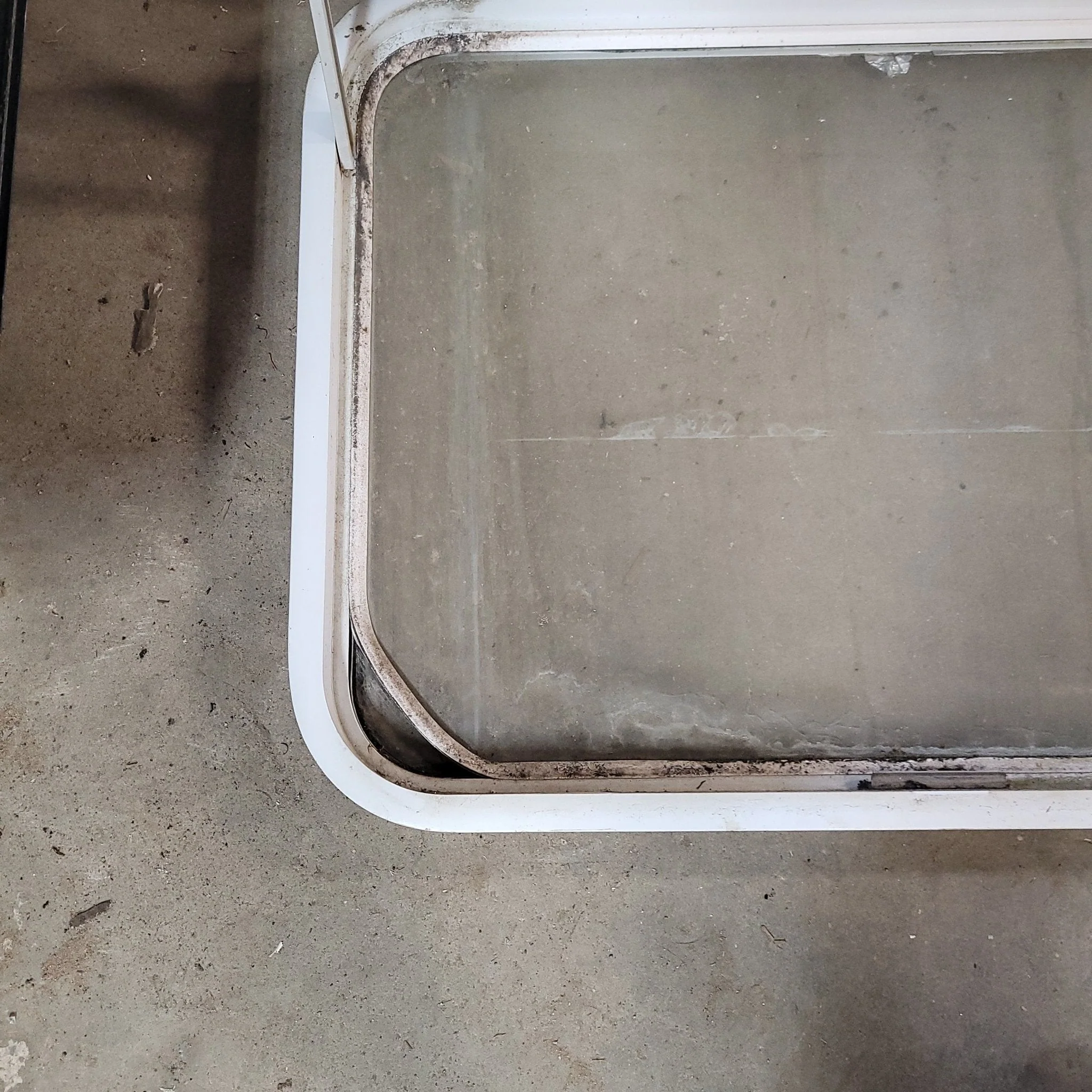 Used White Radius Non-Opening Window With Rock Guard Cover : 59 1/2  X 21 1/2  X 2" D - Image 2