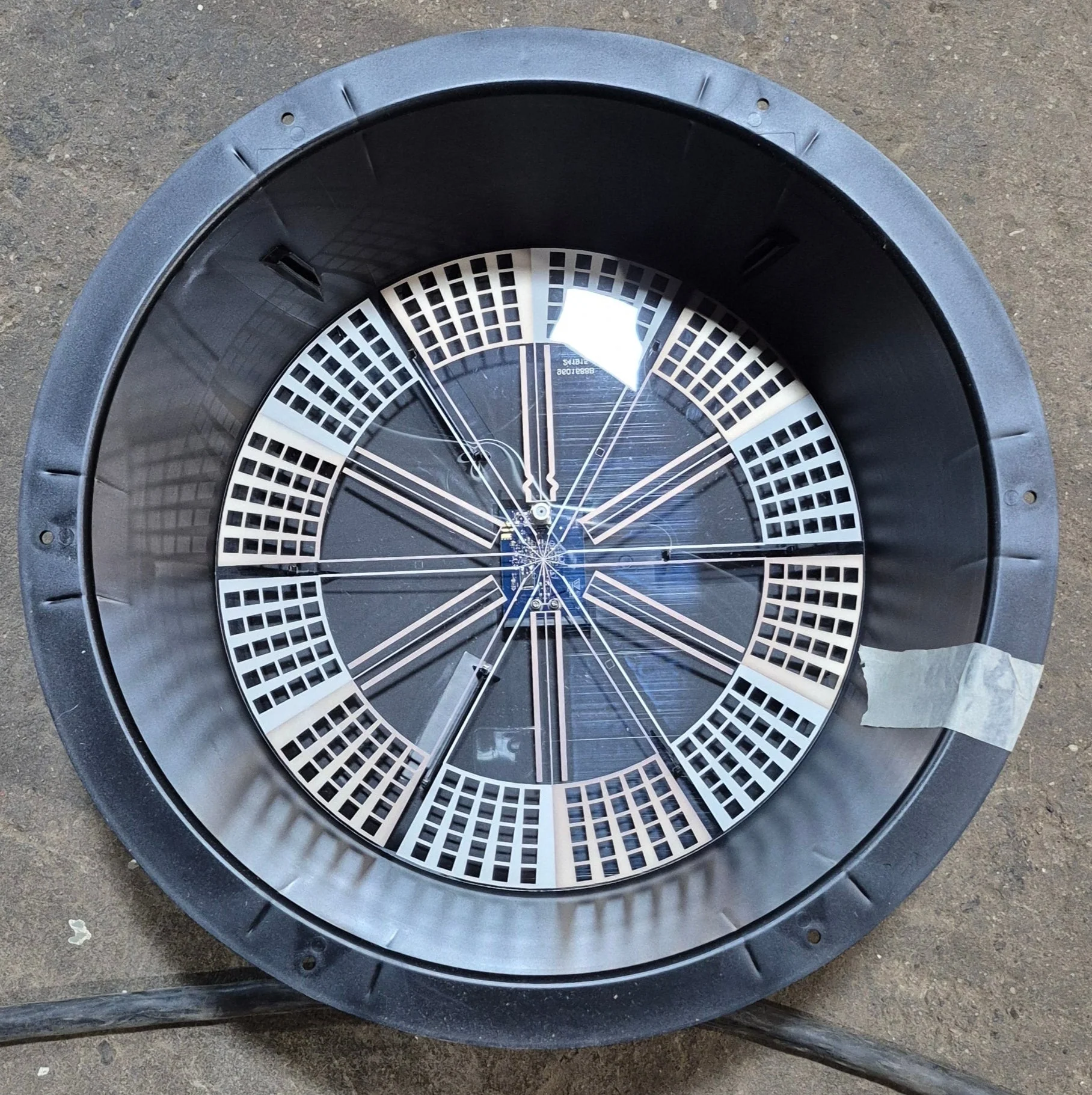 Used Winegard AIR 360 (A3-2035 ) Omnidirectional RV Antenna - Image 3